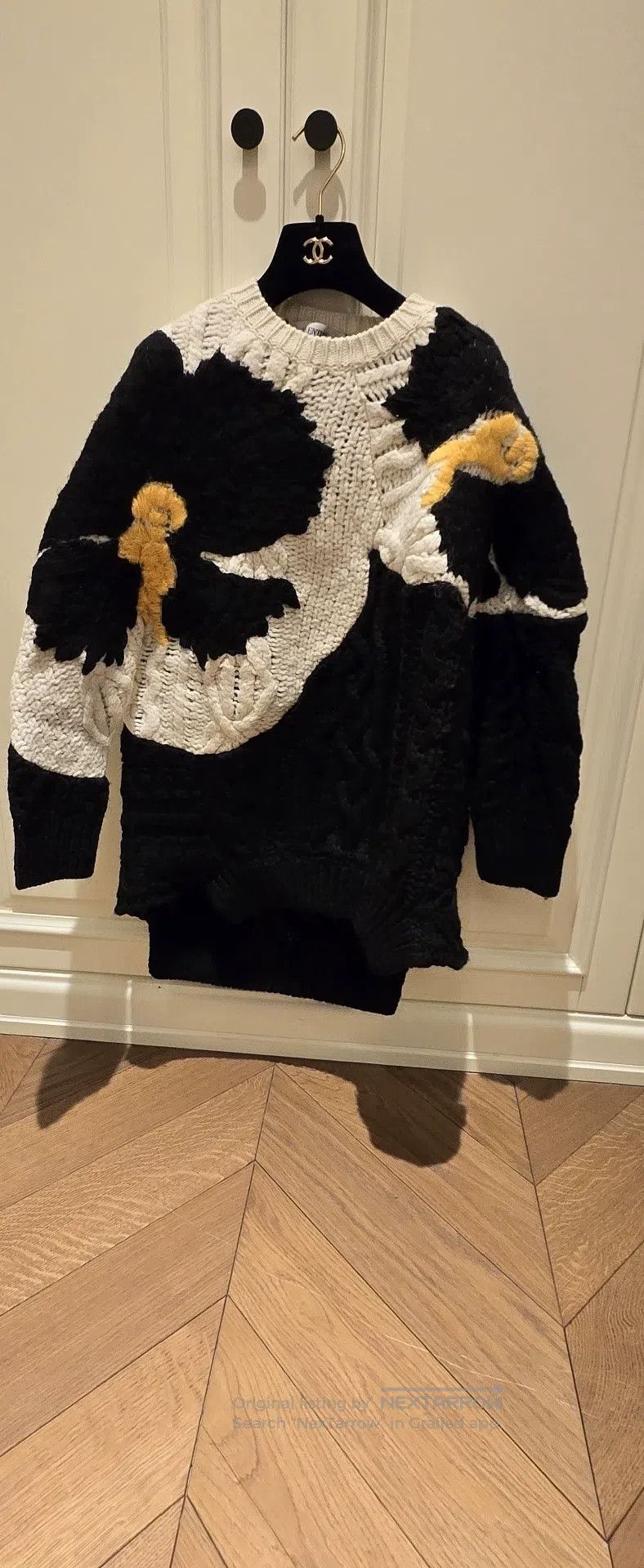 Valentino Valentino Long sweater Size XS / US 0-2 / IT 36-38 - 1 Thumbnail
