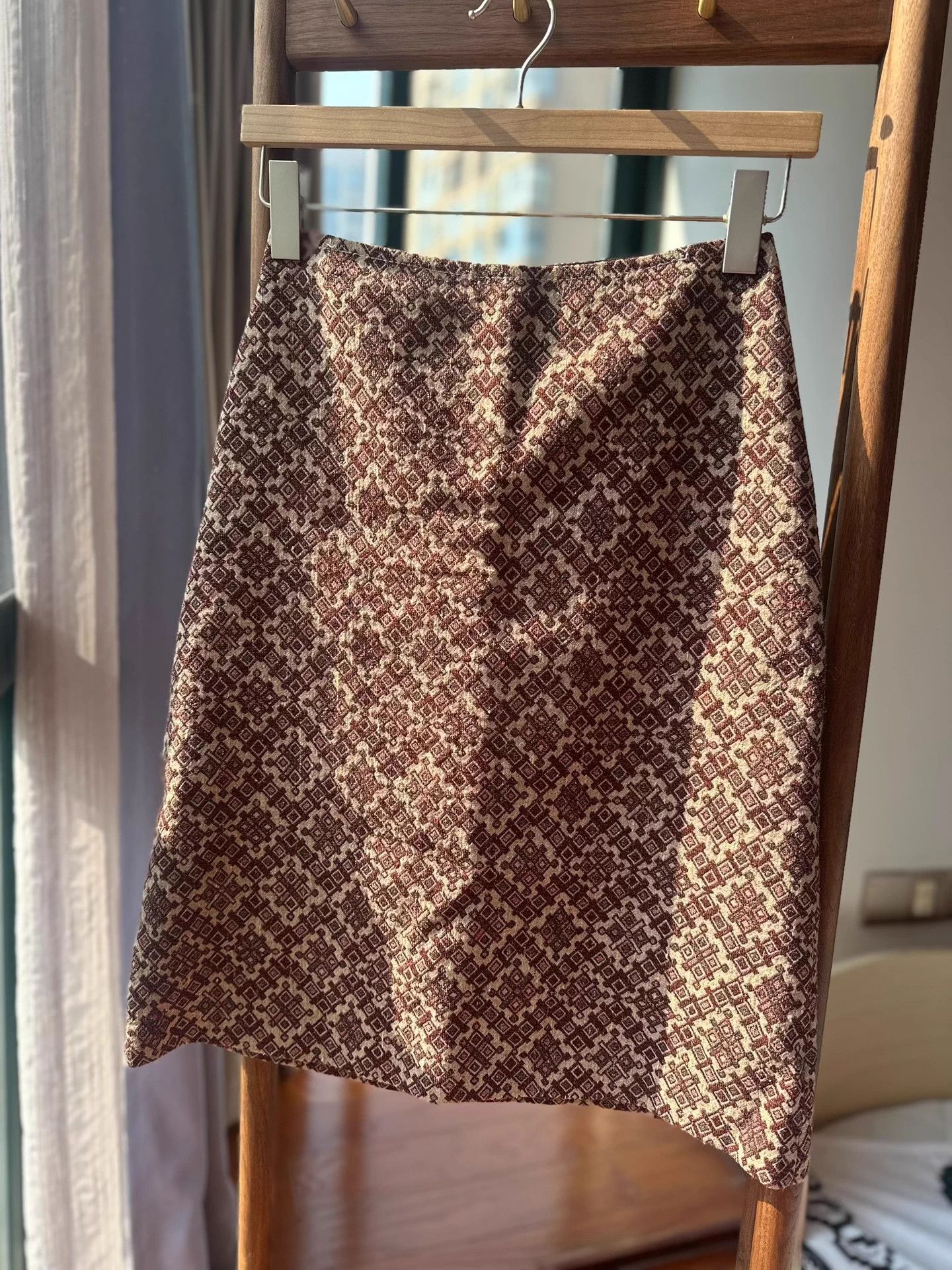 Dries Van Noten Dries van Noten (DVN) midi skirt. Approximately 95% new Size 28" / US 6 / IT 42 - 2 Thumbnail