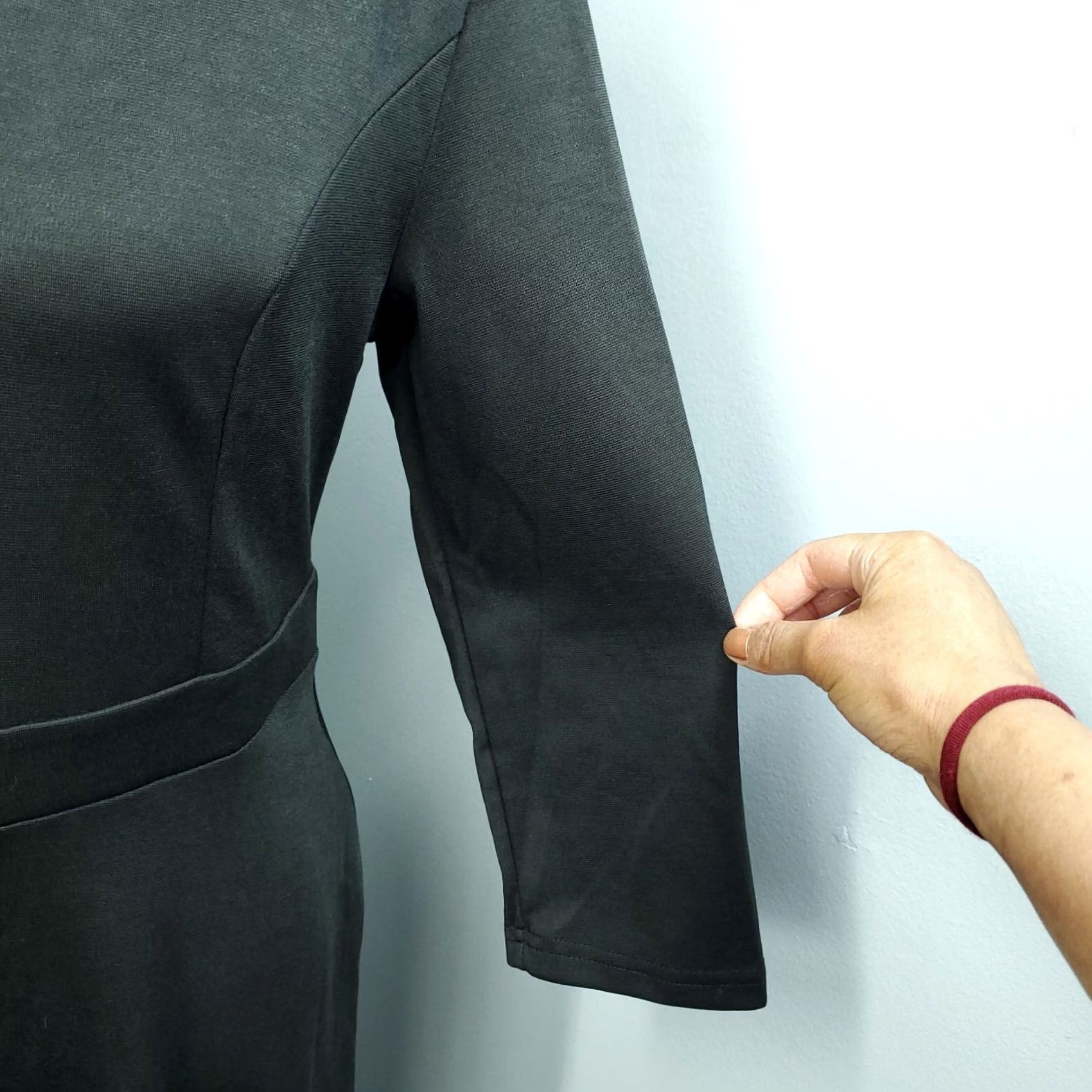 Vintage Stylewe Silky Dress Women S Black Empire Waist V-Neck Back Zip Long Sleeve Pockets Casual Party/Cocktail Knit Size S / US 4 / IT 40 - 6 Thumbnail