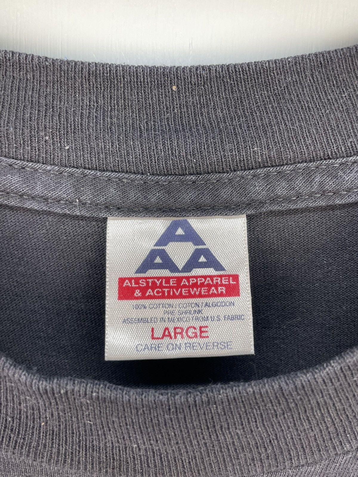 Vintage Vintage Y2K The Rock WWF Guaran Damn Tees it t shirt Size US L / EU 52-54 / 3 - 6 Thumbnail