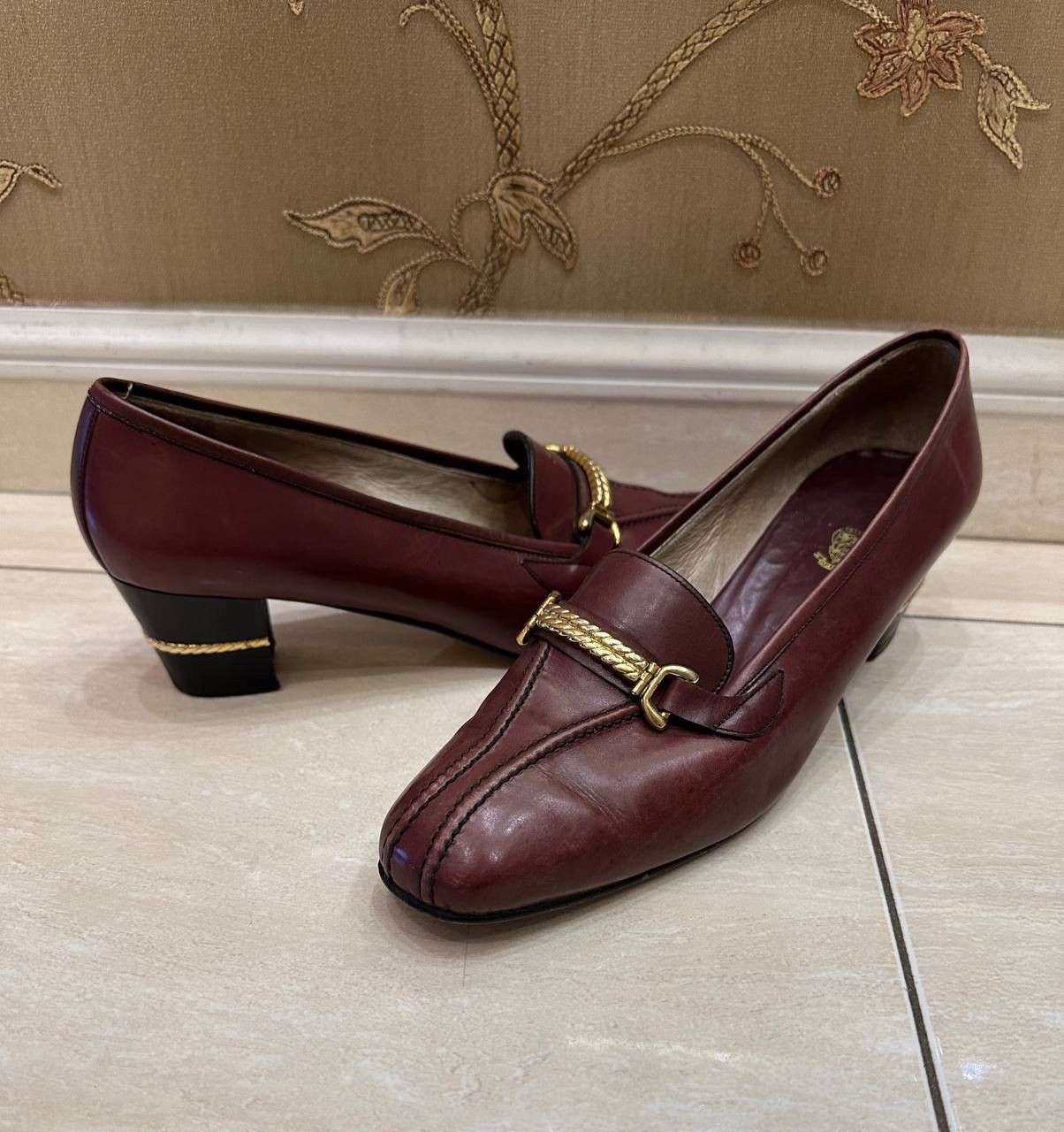 Gucci × Vintage Gucci Loafer Pumps Horse Bit Heel Vintage Burgundy EU 40 Size US 10 / IT 40 - 1 Thumbnail