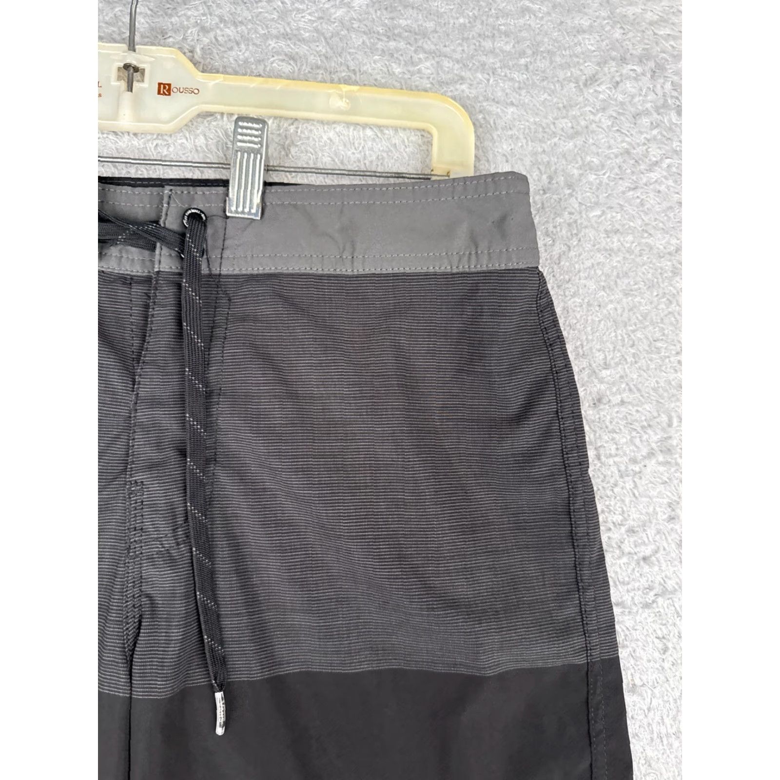 Vans VANS Board Shorts Mens 28 Black Gray Stripe Beach Surf 28x9 Polyester Pockets Modern Regular Mens Size US 28 / EU 44 - 5 Thumbnail