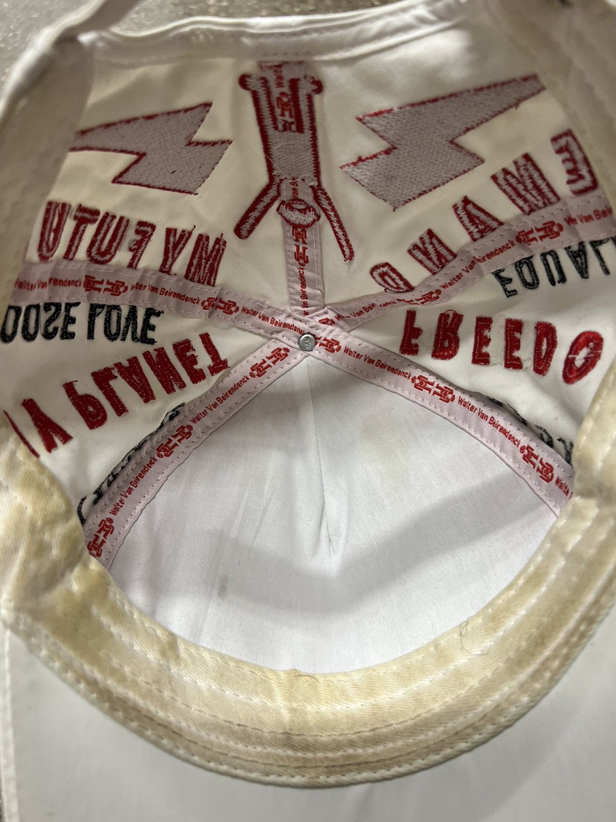 Walter Van Beirendonck Walter Van Beirendonck WAR Hat Size ONE SIZE - 3 Thumbnail