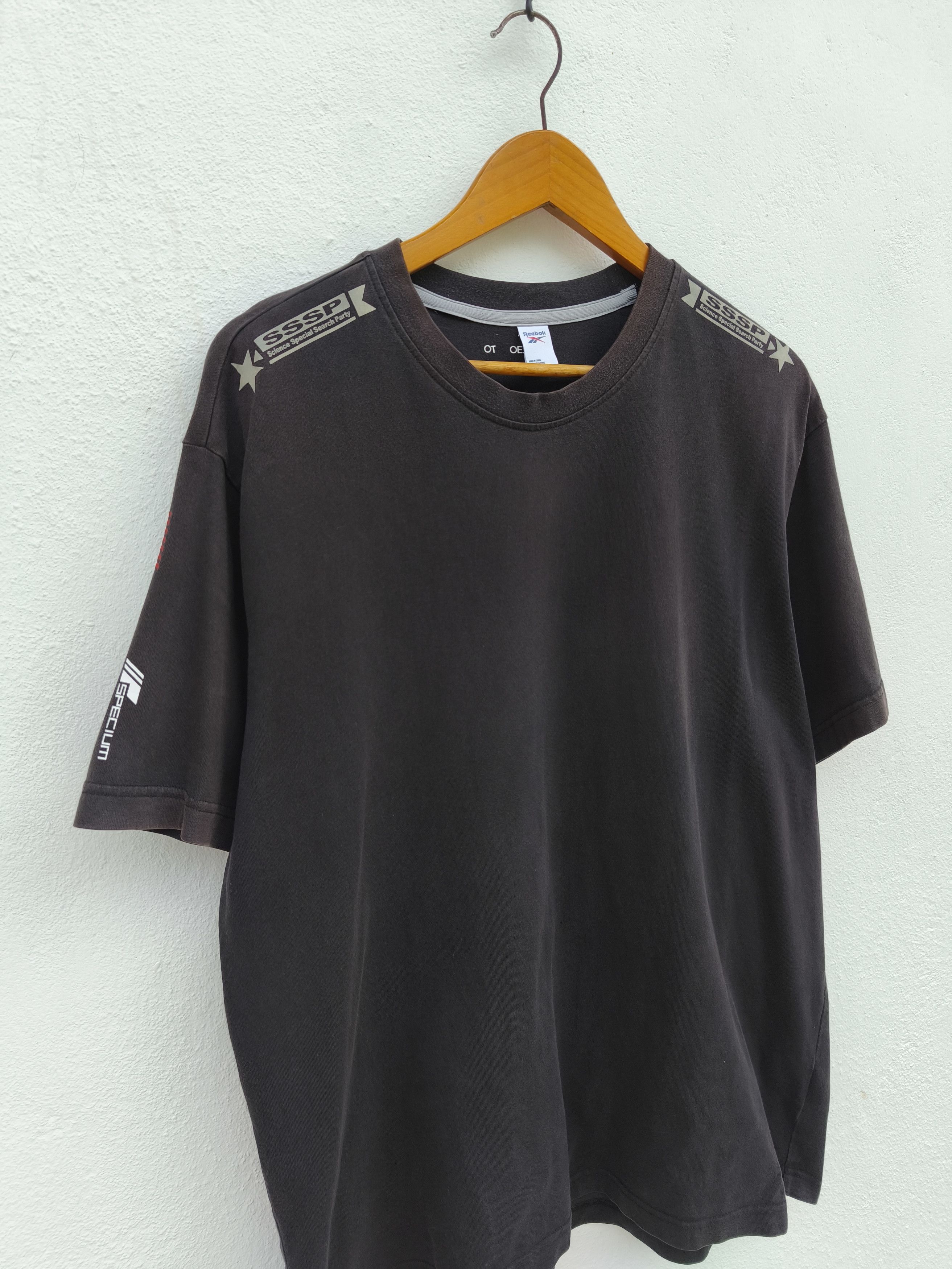 Reebok 🔥 Vintage Reebok t shirt sun faded tees Size US L / EU 52-54 / 3 - 3 Thumbnail
