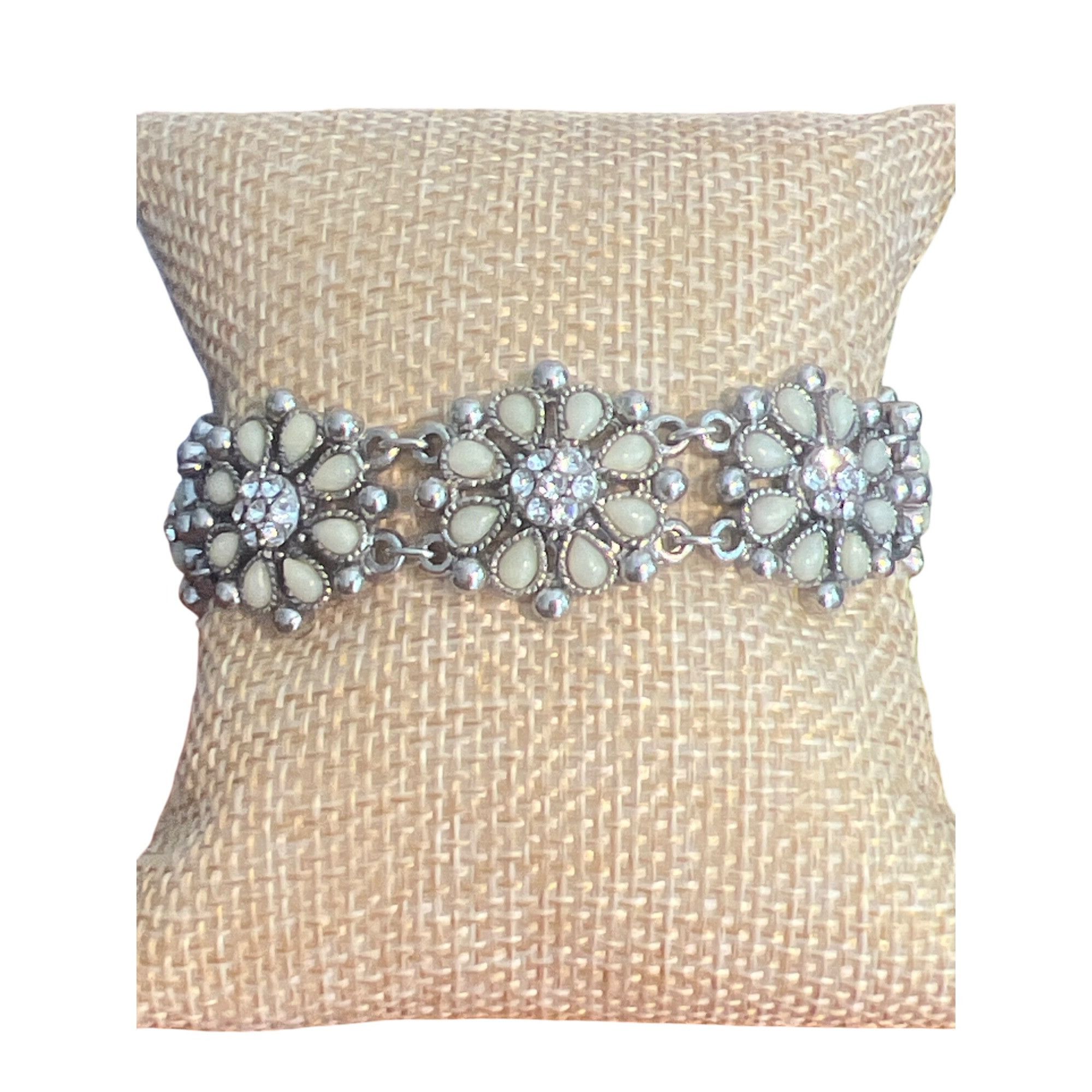 Other Silver Tone Flower Chain Bracelet Cream Clear Rhinestones Fl Size ONE SIZE - 1 Thumbnail