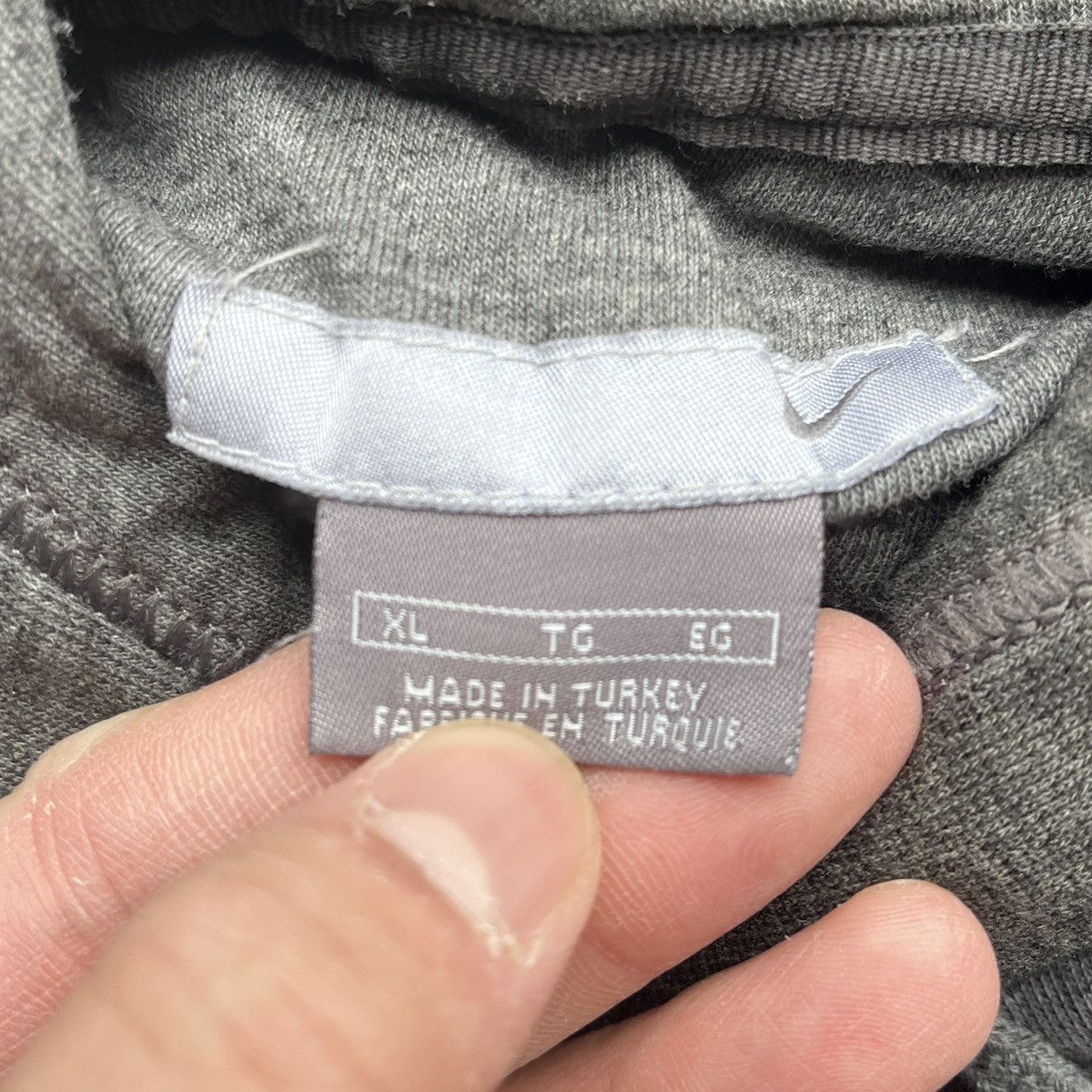 Nike Vintage Y2K Nike Gray Pullover Hoodie Size US XL / EU 56 / 4 - 5 Thumbnail