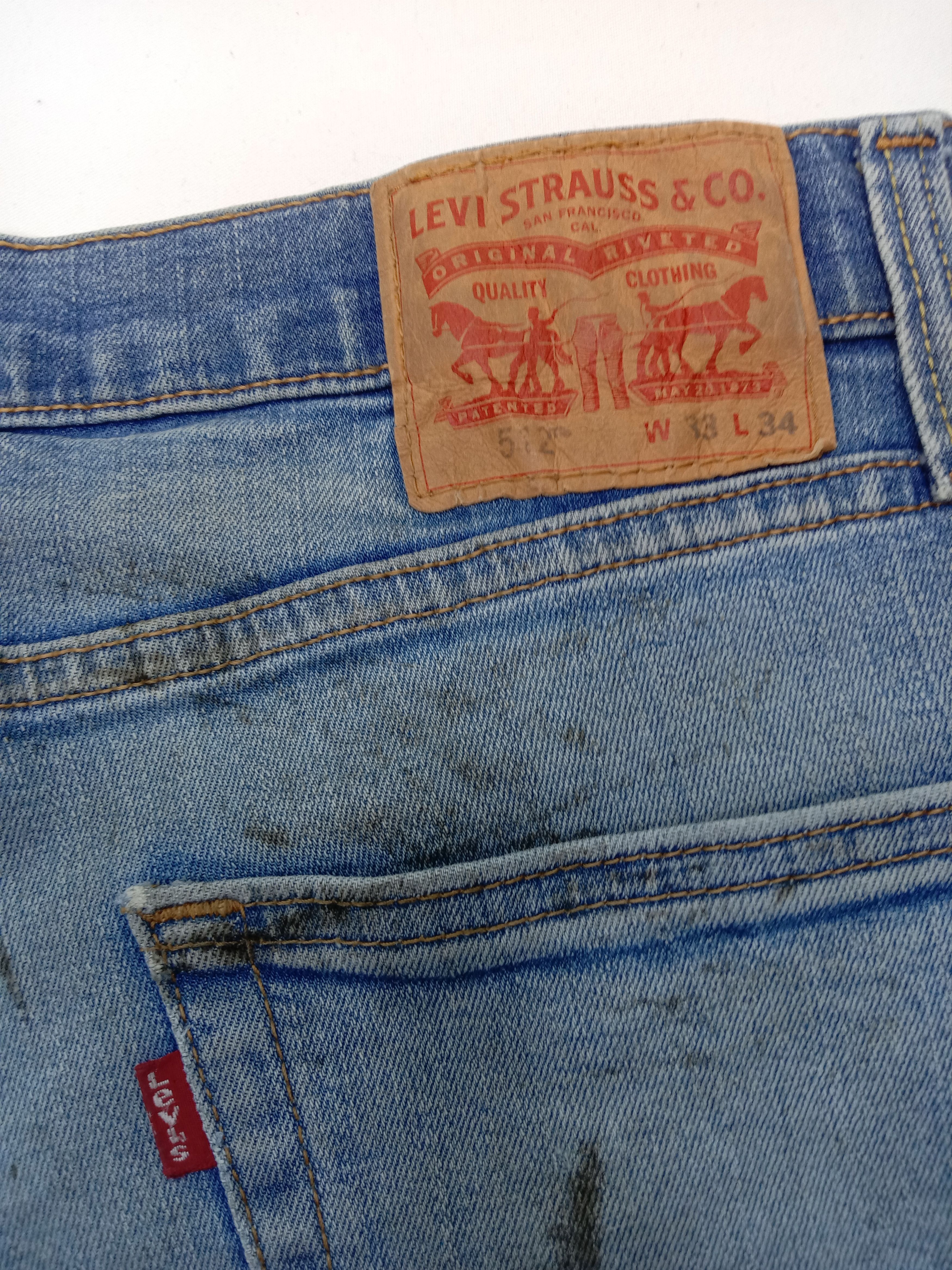 Levi's Vintage Levi's 512 Jeans Slim Taper Faded Blue Denim Size US 33 - 14 Thumbnail