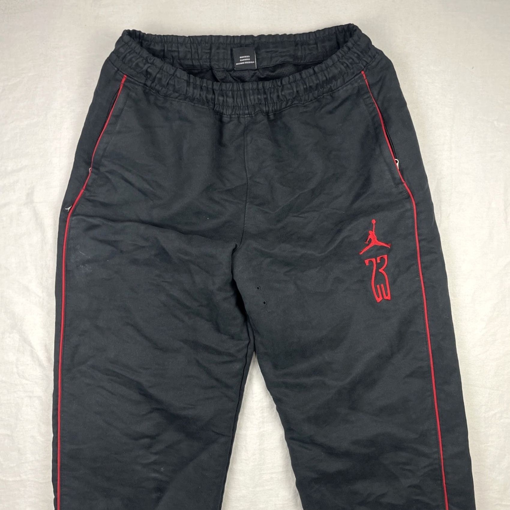 Jordan Brand VINTAGE Jordan Track Pants Mens M Black Red Last Shot Ferrari Baggy Size US 29 - 2 Thumbnail
