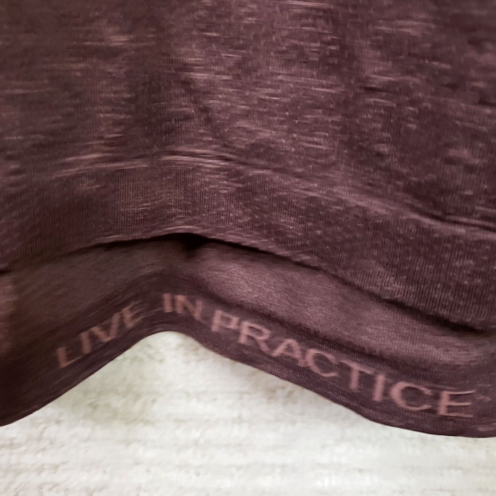 Lululemon Lululemon Men T-Shirt Burgundy Short Sleeve Crew Neck 2XL Athletic Fit 47 in Chest Breathing Lightweight Stretch Packable Cotton Lyocell Lycra Size US 39 - 6 Thumbnail