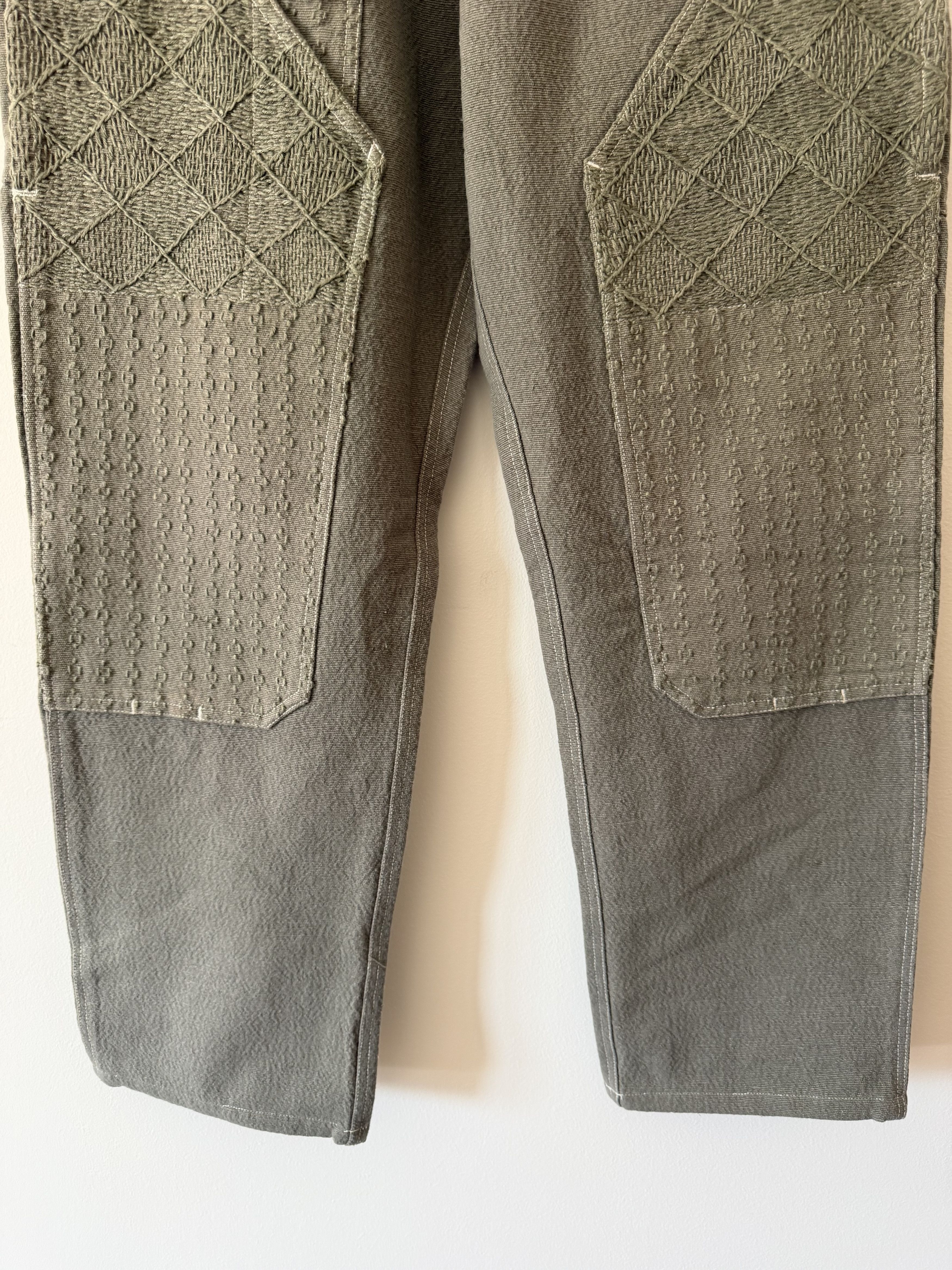 18 East 18 East Eli Hand Embroidered Double Knee Pants in Aged Sage Size US 32 / EU 48 - 3 Thumbnail