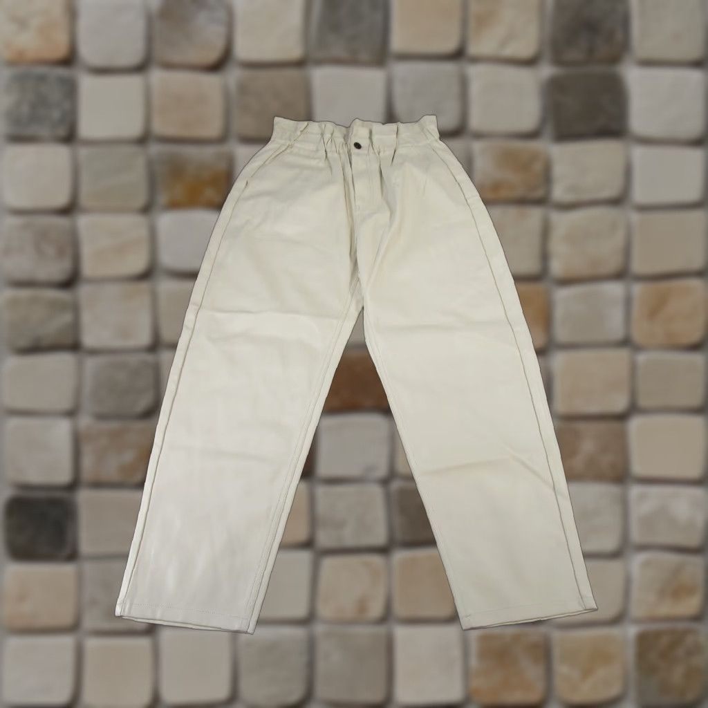 Zara ZARA Womens Pants 8 Beige Faux Leather Paperbag Waist Tapered Front Flat 90s Vibe Womens Pants Size 30" / US 8 / IT 44 - 1 Thumbnail