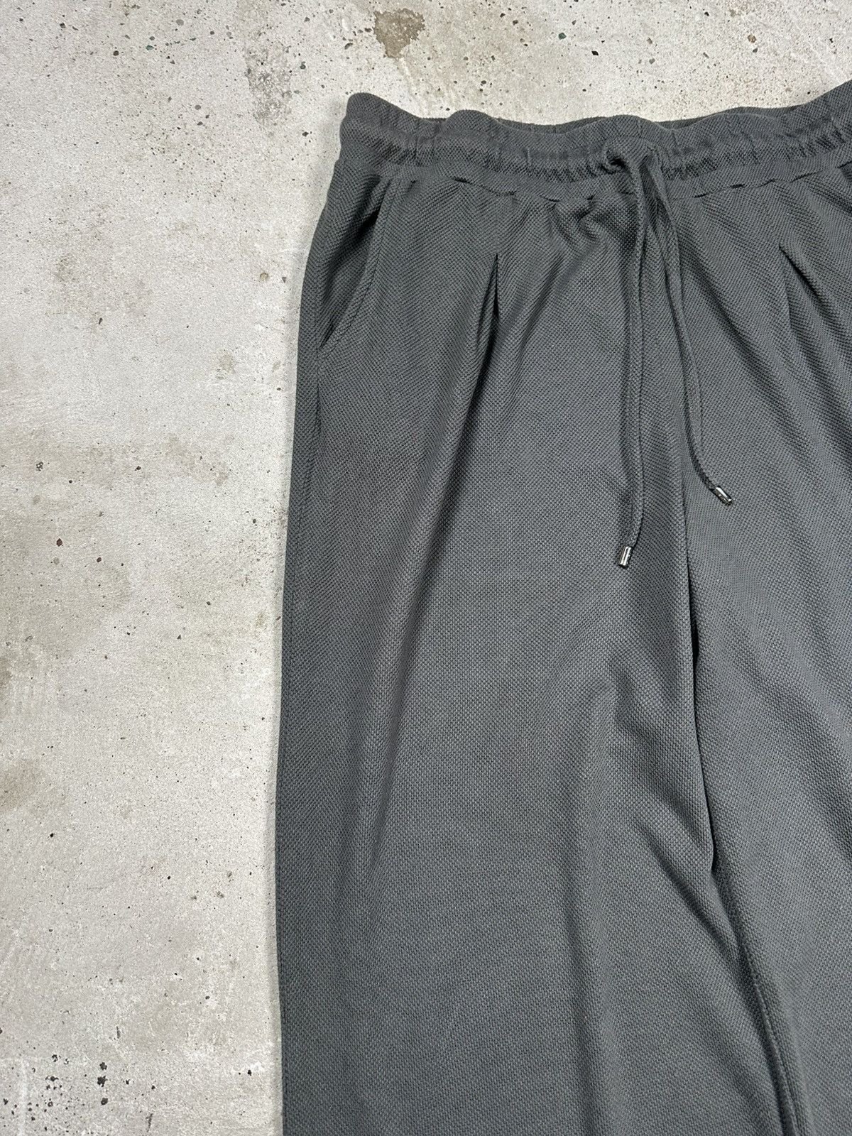 Japanese Brand × Vintage Vintage Y2K BAGGY Gray Wide Legs Sweatpants Loose Knit Size US 36 / EU 52 - 5 Thumbnail