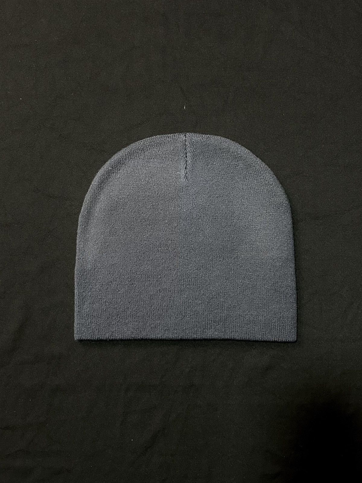 Japanese Brand Rare Woman Sensual Graphic No Cuff Gray Skully Hat OS Size ONE SIZE - 4 Thumbnail