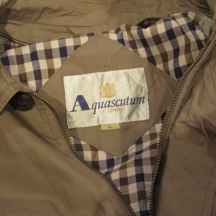 Aquascutum × Vintage Aquascutum Of London Trenchcoat Aquascutum men's beige Size US L / EU 52-54 / 3 - 9 Thumbnail