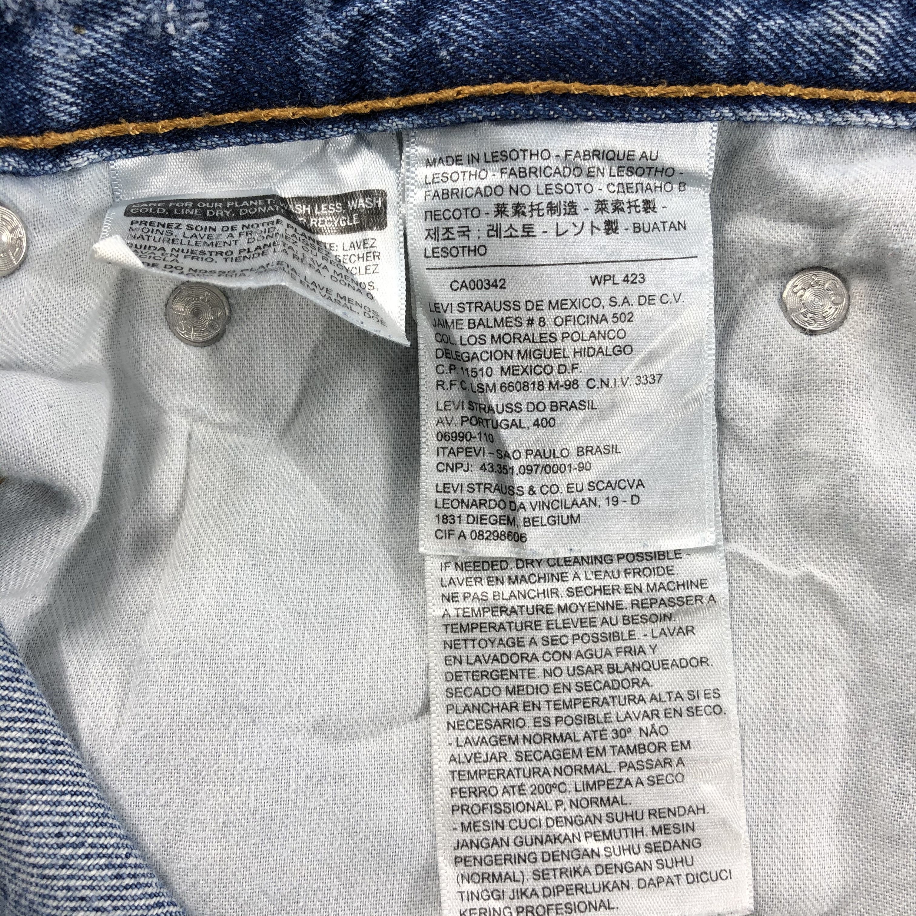 Levi's Vintage Blue Wash Levis 505 Jeans-J1716 Size US 39 - 13 Thumbnail