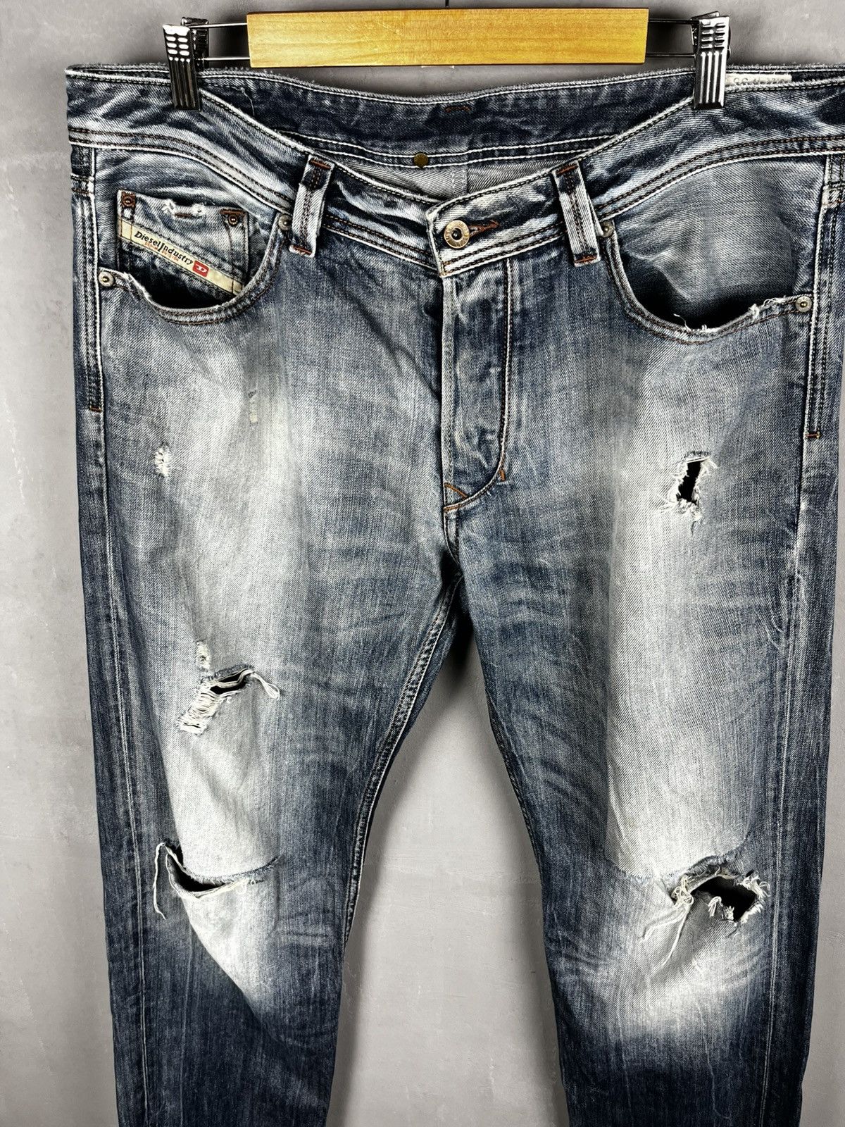 Diesel Black Gold Diesel Distressed Denim Pants Jeans Size US 36 / EU 52 - 3 Thumbnail