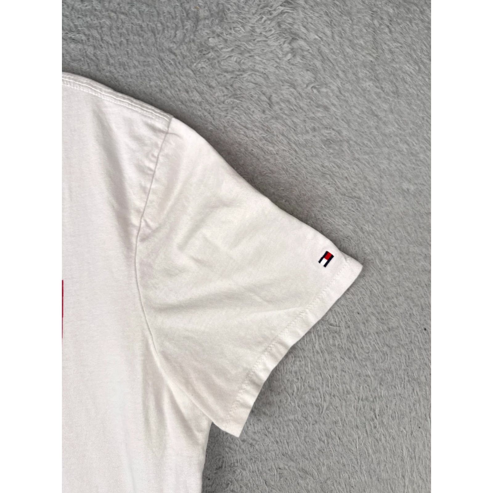 Tommy Hilfiger Tommy Hilfiger Shirt Adult Large White Crew Neck Slim Fit Spellout Logo T-Shirt Mens Size US L / EU 52-54 / 3 - 2 Thumbnail