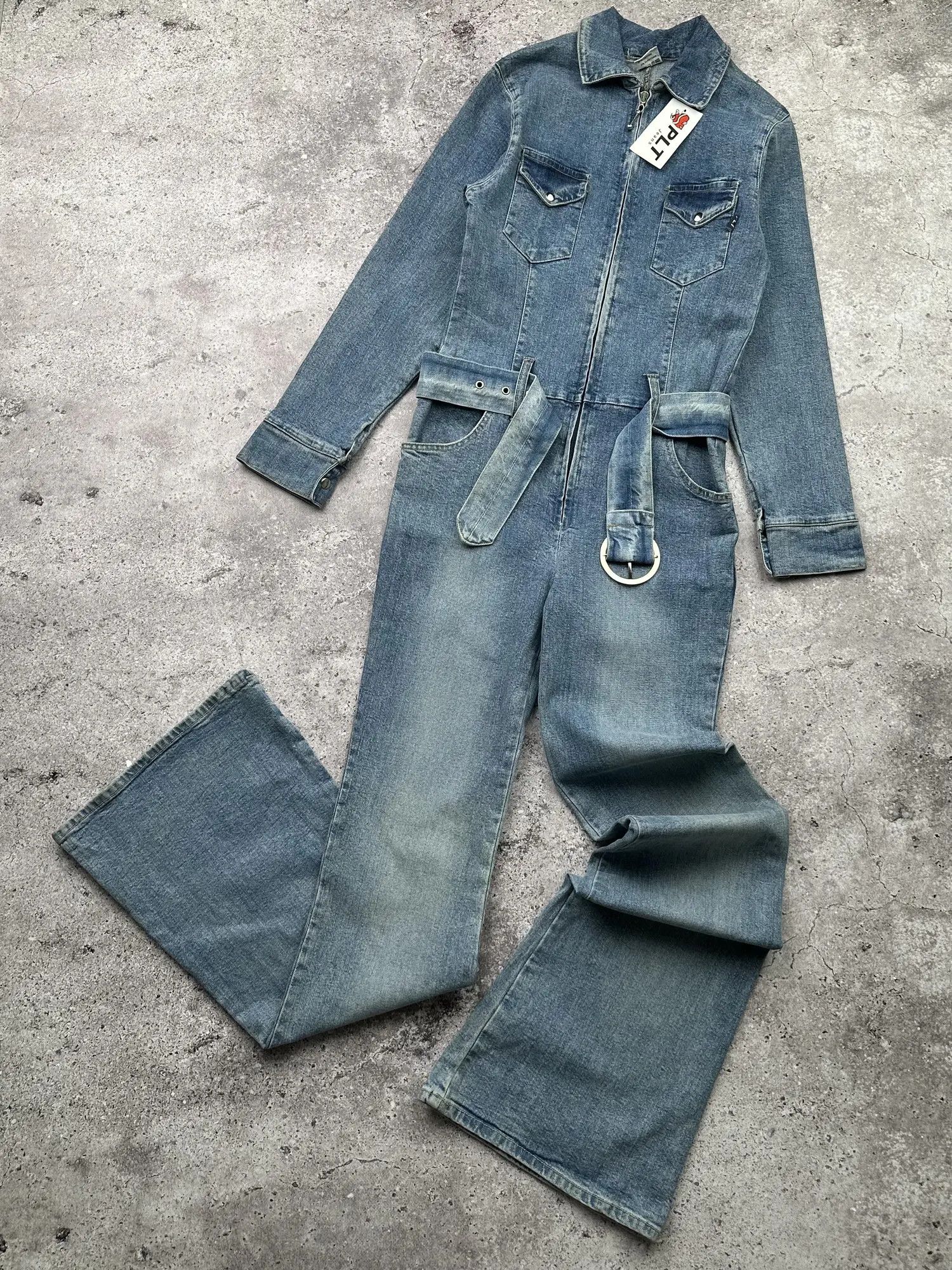 Vintage Vintage Denim Flare Faded Overalls C574(V338) Size 27" / US 4 / IT 40 - 1 Thumbnail