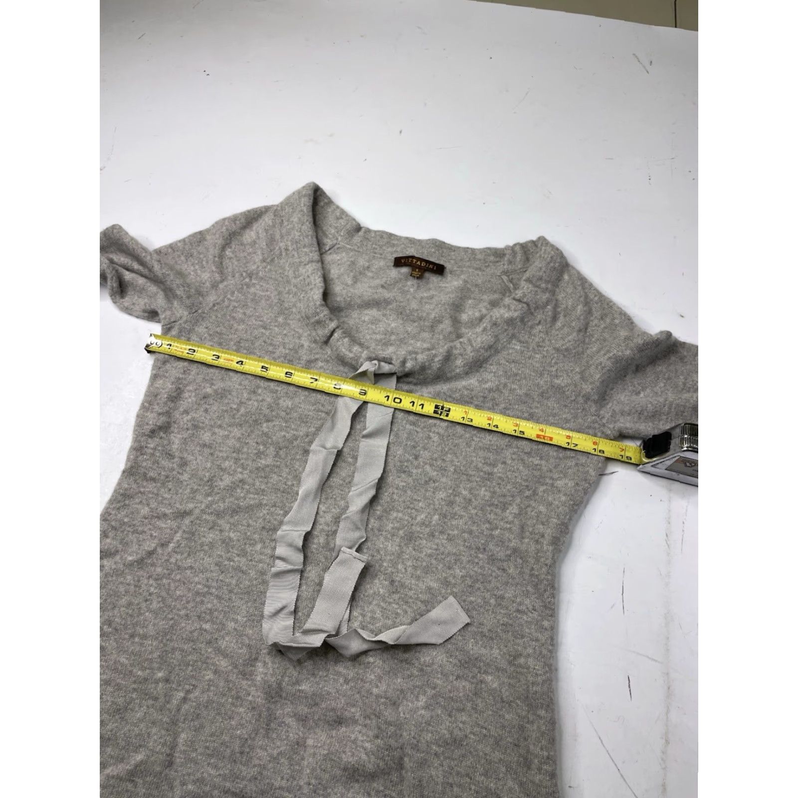 Vintage Adrienne Vittadini Sweater Women's Crew Neck Cashmere Bow Small Gray S Pullover Knit Size S / US 4 / IT 40 - 7 Thumbnail