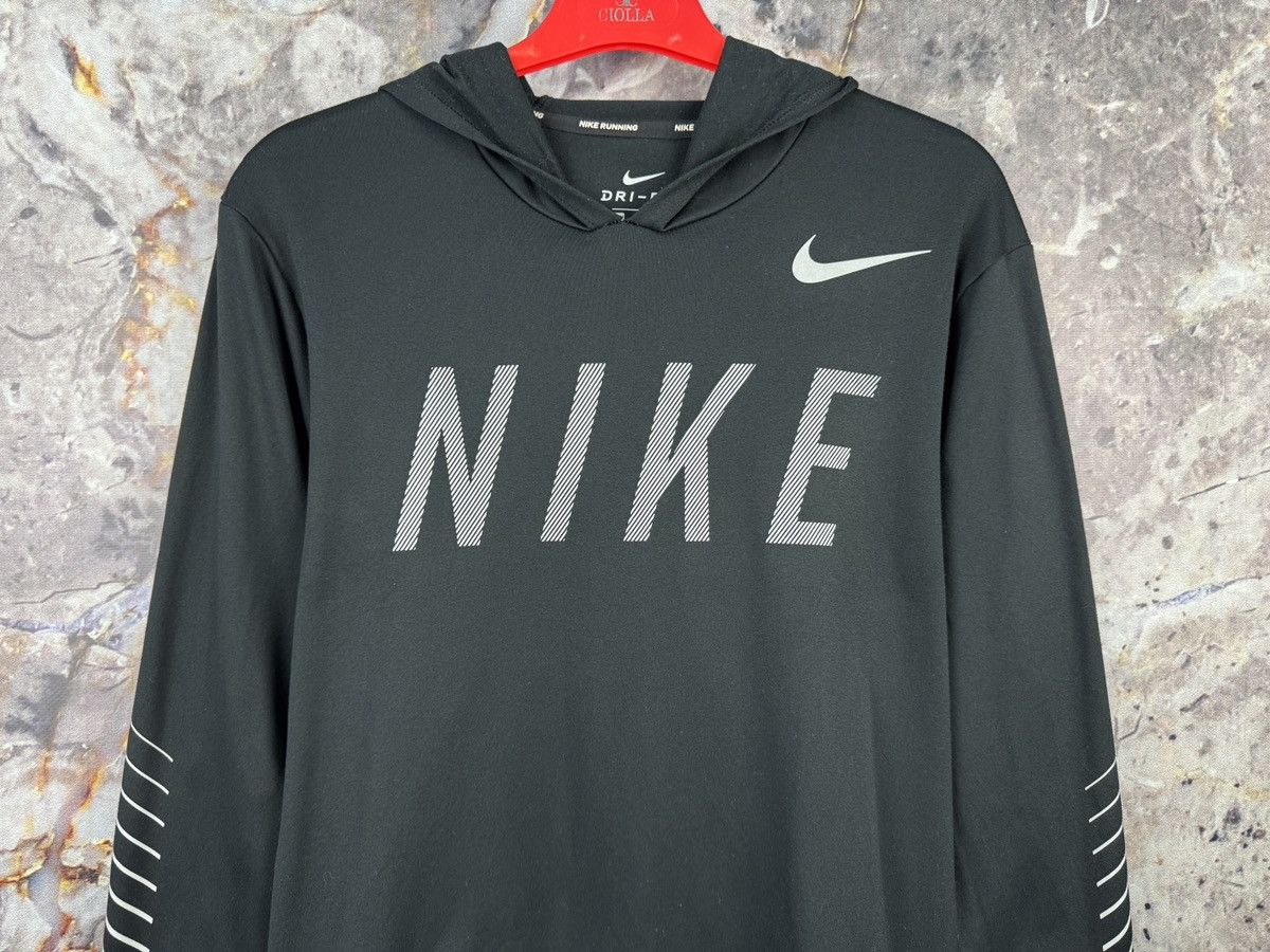 Nike Men’s Nike Running Hooded Sweatshirt Sportswear Size Small Size US S / EU 44-46 / 1 - 3 Thumbnail