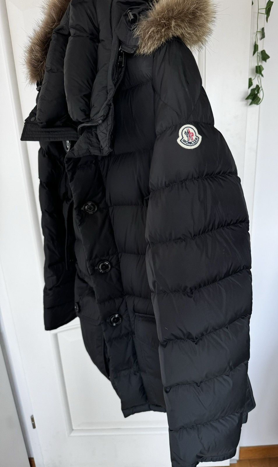Moncler Moncler Cluny - Fur Hood Jacket Size US L / EU 52-54 / 3 - 9 Thumbnail