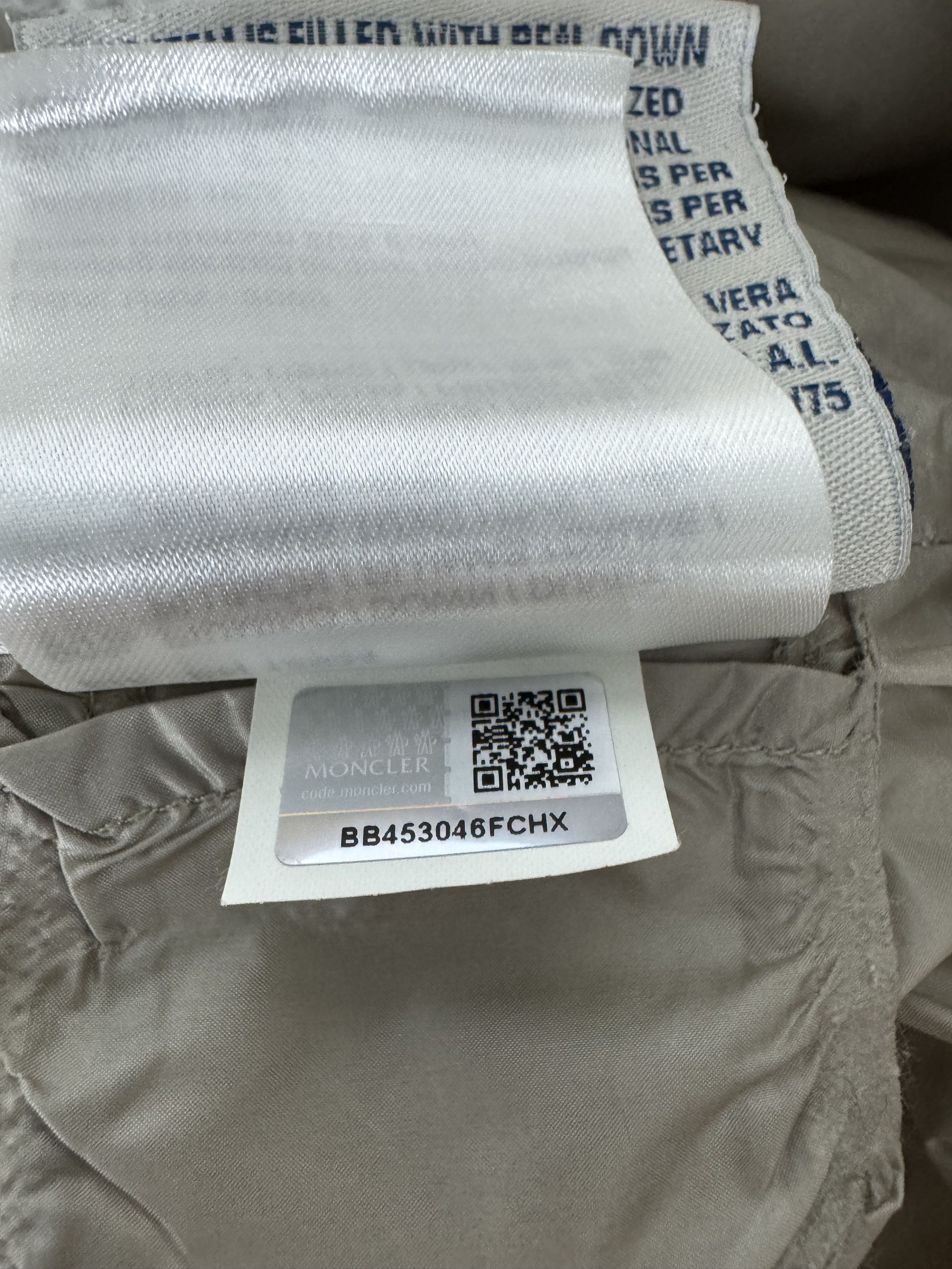 Moncler Moncler Hermine Jacket Size M / US 6-8 / IT 42-44 - 9 Thumbnail