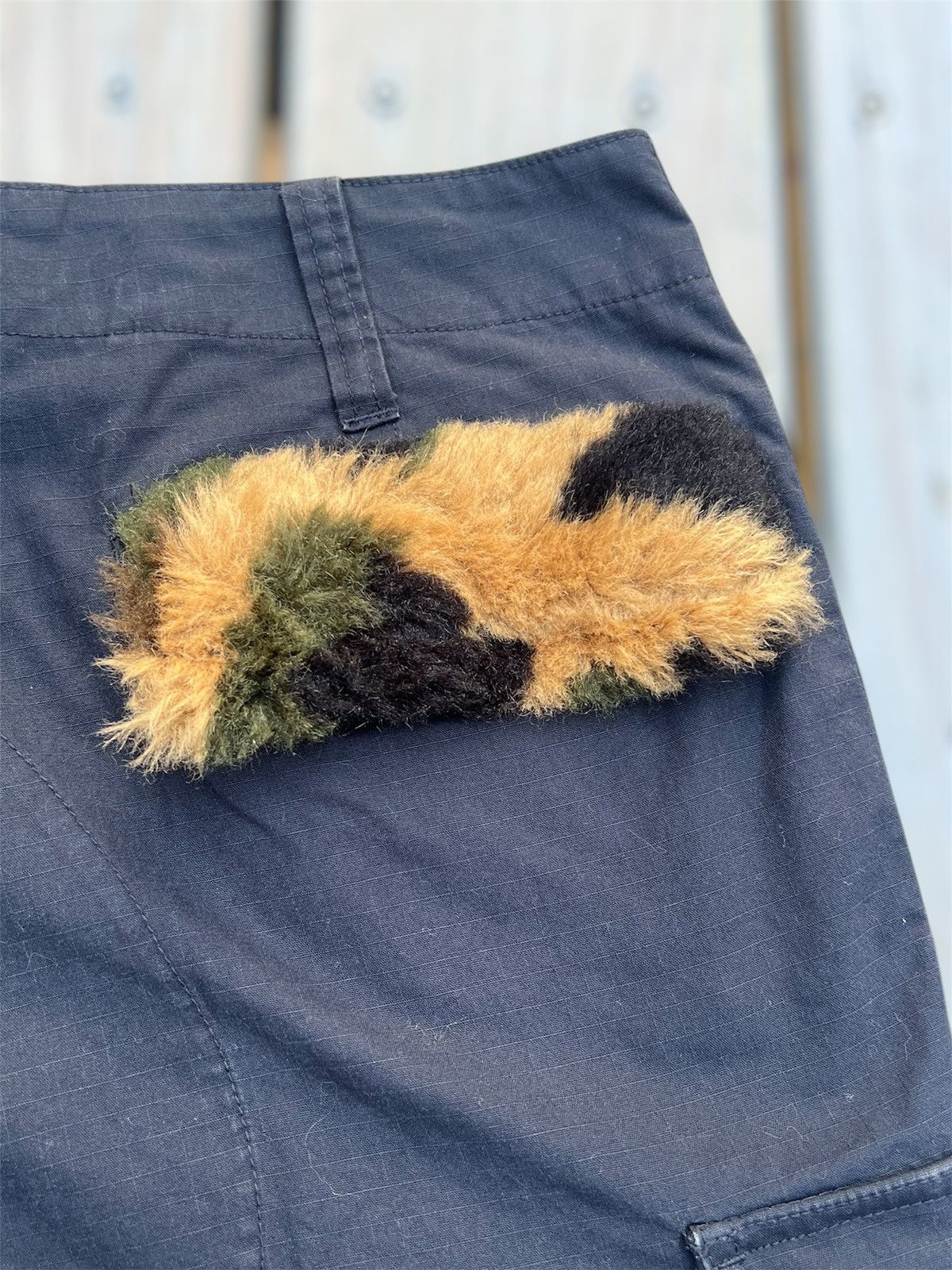 Bape 1st Camo Fur Pocket Cargo Shorts Size 32" / US 10 / IT 46 - 4 Thumbnail