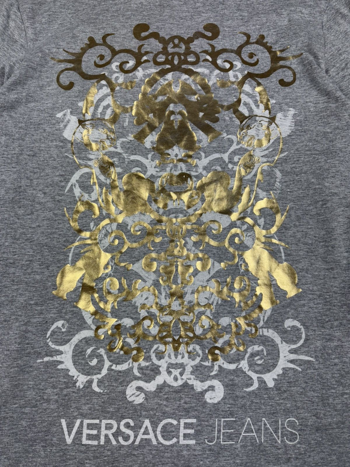 Versace Jeans Couture vintage y2k Versace Jeans gold baroque print long sleeve tee Size US L / EU 52-54 / 3 - 4 Thumbnail