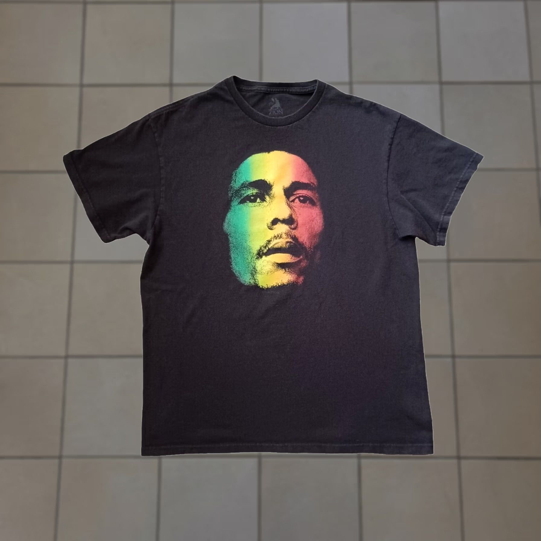 Vintage Zion Rootswear Bob Marley T Shirt Mens Large Black Rasta Faded Short Sleeve Size US L / EU 52-54 / 3 - 1 Thumbnail