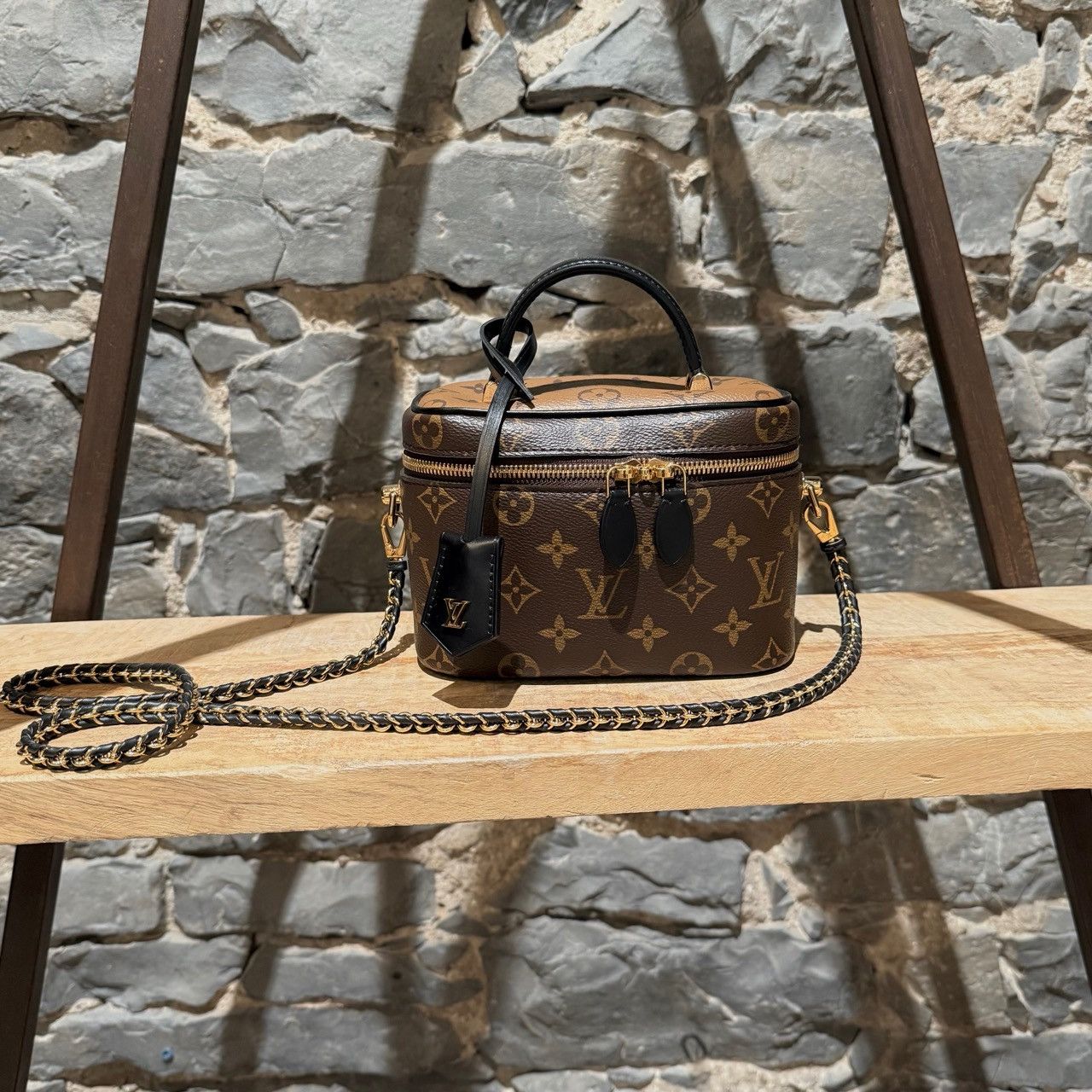 Louis Vuitton Louis Vuitton 2022 Vanity PM Monogram Reverse Chain Bag Size ONE SIZE - 1 Thumbnail