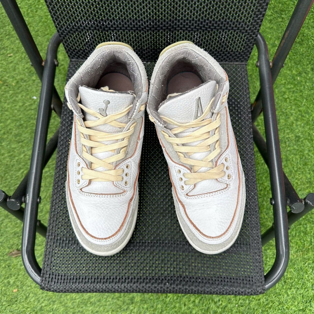 A Ma Maniere × Jordan Brand Air Jordan 3 x A Ma Maniére 'For The Love' (HV8571-100) Size US 8 / EU 41 - 5 Thumbnail