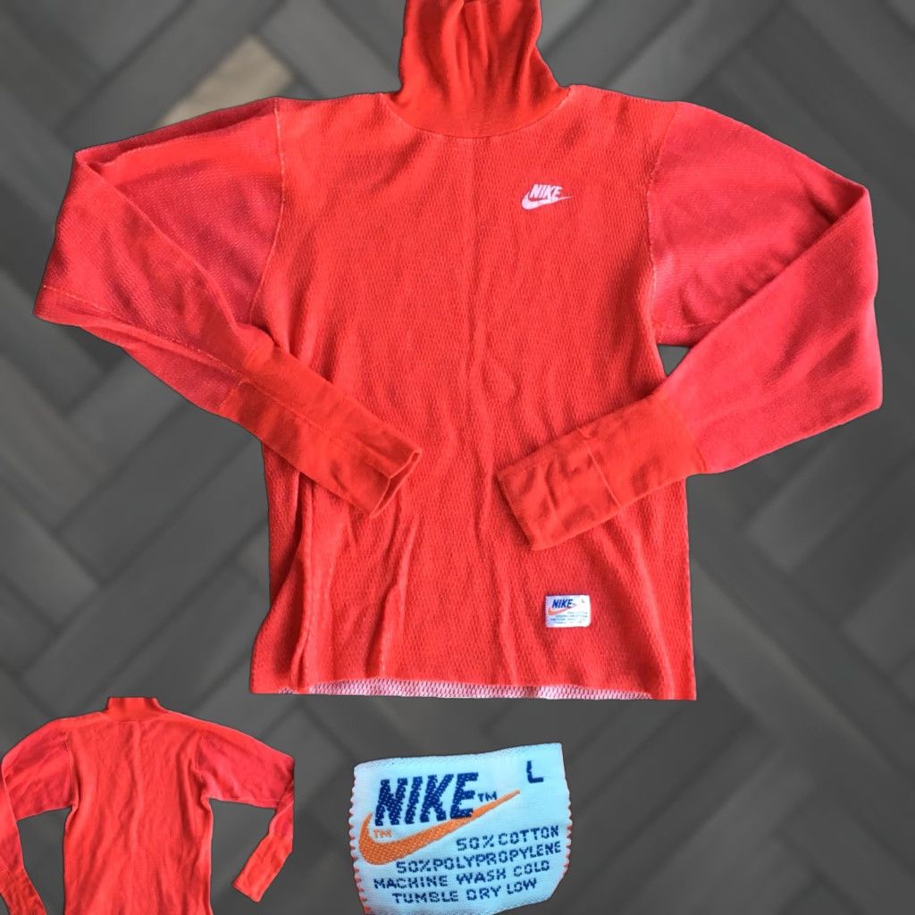 Nike VINTAGE Nike Thermal Turtleneck Shirt Long Sleeve L 80s Red Sportswear/Beach Nike Shirt Mens Size US L / EU 52-54 / 3 - 1 Thumbnail