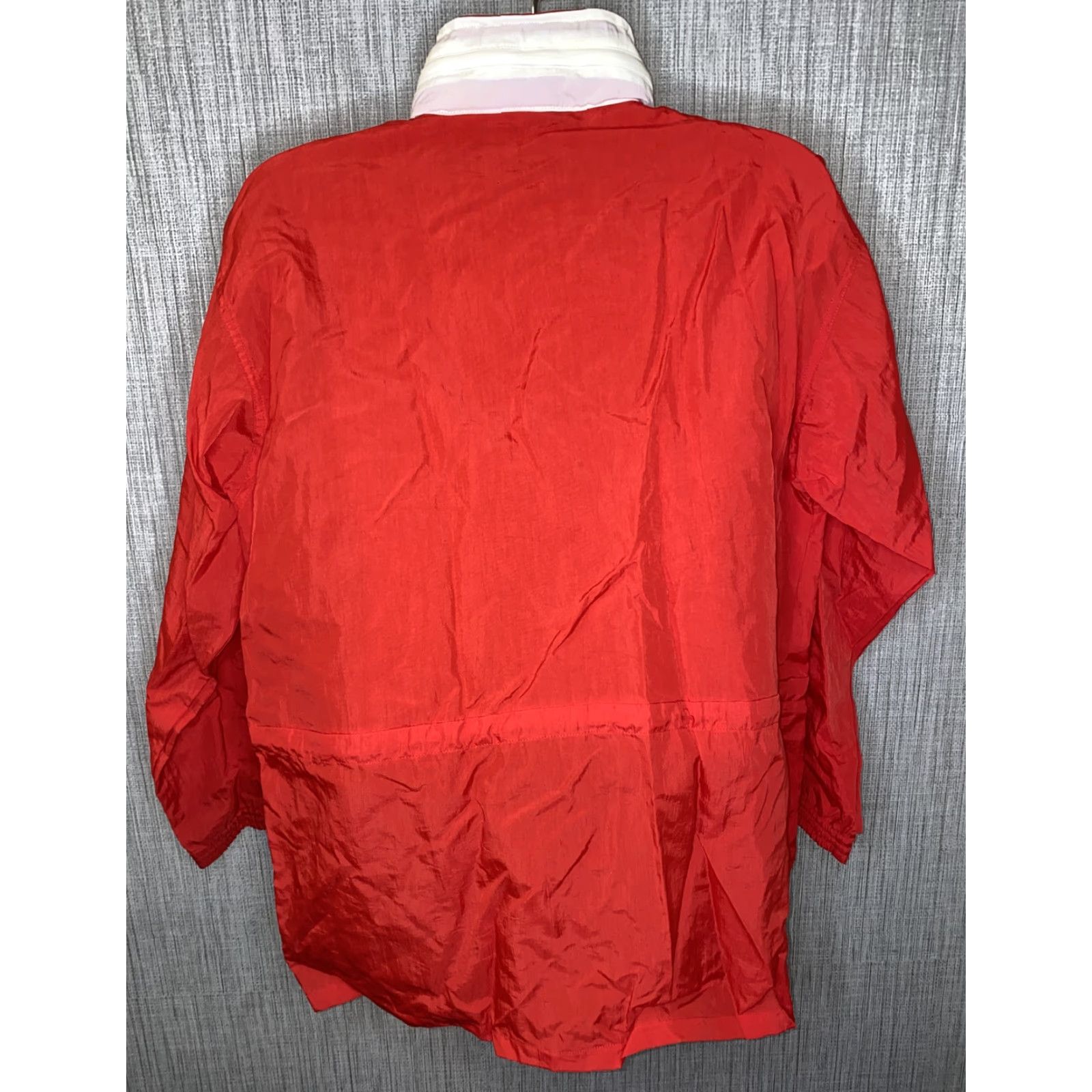 Vintage Mens Red Nylon Cambridge Full Zip Jacket Size S/M TUCKABLE HOOD Jacket Mens Red Nylon Cambridge Full Zip S/M HOOD? Size US S / EU 44-46 / 1 - 5 Thumbnail