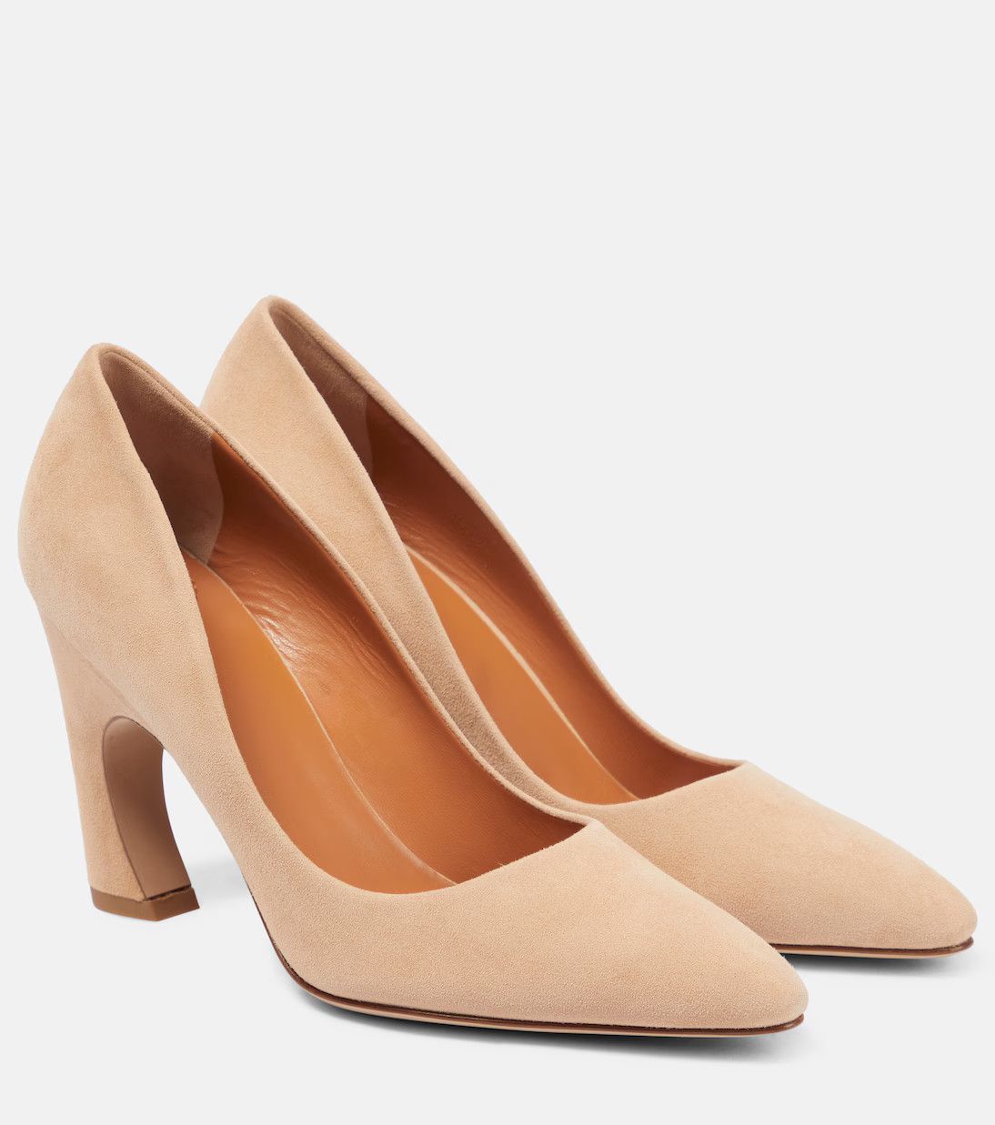 o1loc1c0425 CHC23 Oli Pumps in Milky Brown