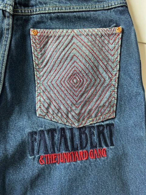 Fubu Y2K Platinum FUBU Fat Albert x The Junk Yard Gang Jeans Size US 27 - 5 Thumbnail