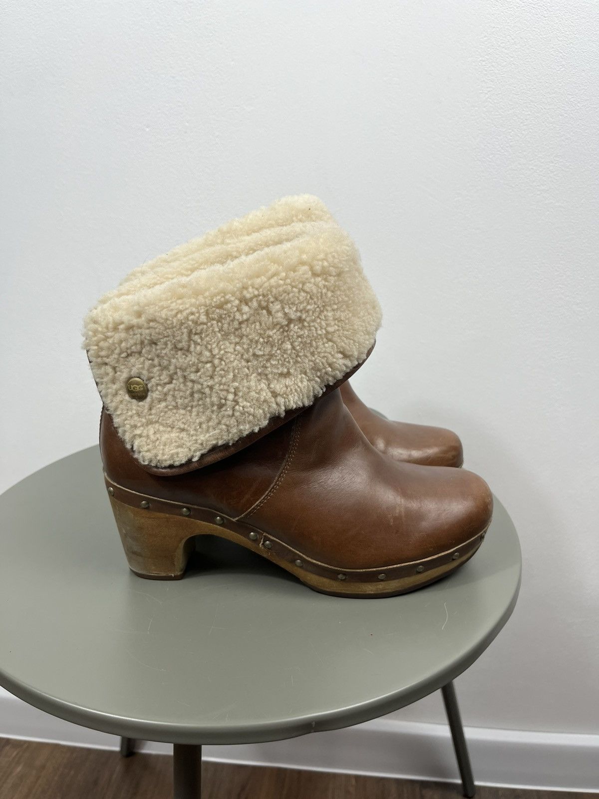 Ugg UGG Shearling Lined Leather Clog Boots Wooden Heel EU 38 US7 Size US 7 / IT 37 - 9 Thumbnail