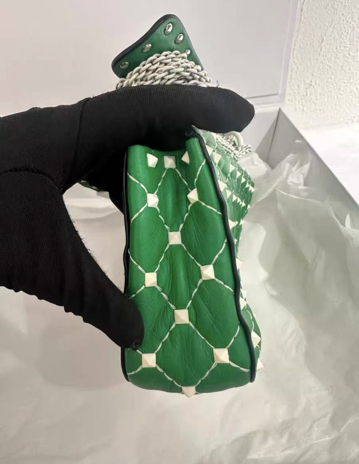 Valentino Valentino Rockstud green rivet chain bag J38 Size ONE SIZE - 6 Thumbnail