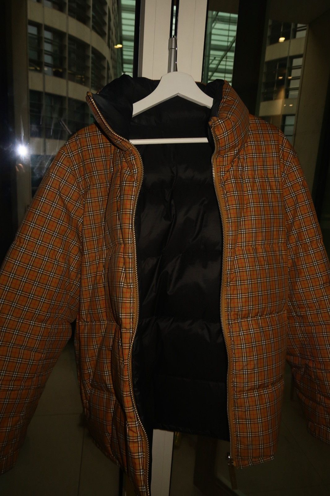 Burberry Burberry puffer jacket Size US L / EU 52-54 / 3 - 11 Thumbnail