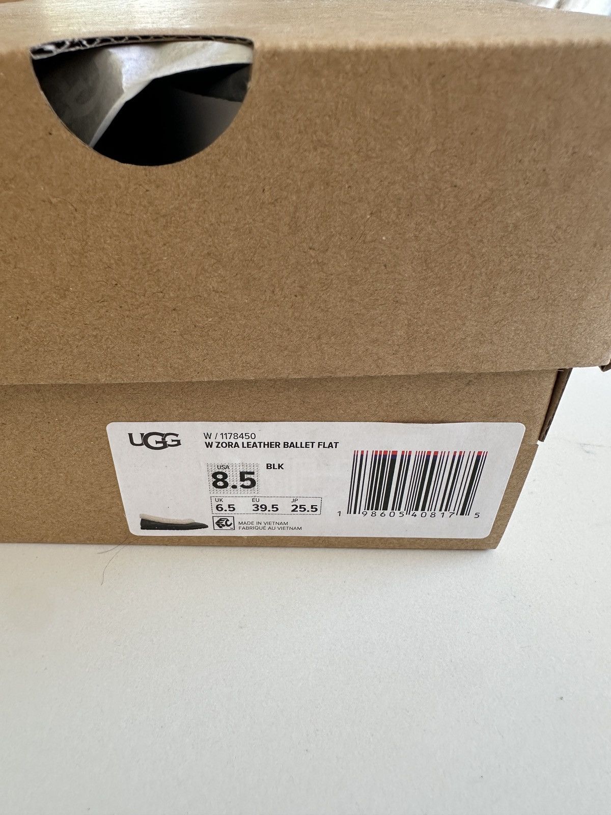Ugg UGG Zora Leather Ballet Flat - 8.5 (Womens) Size US 8.5 / IT 38.5 - 9 Thumbnail