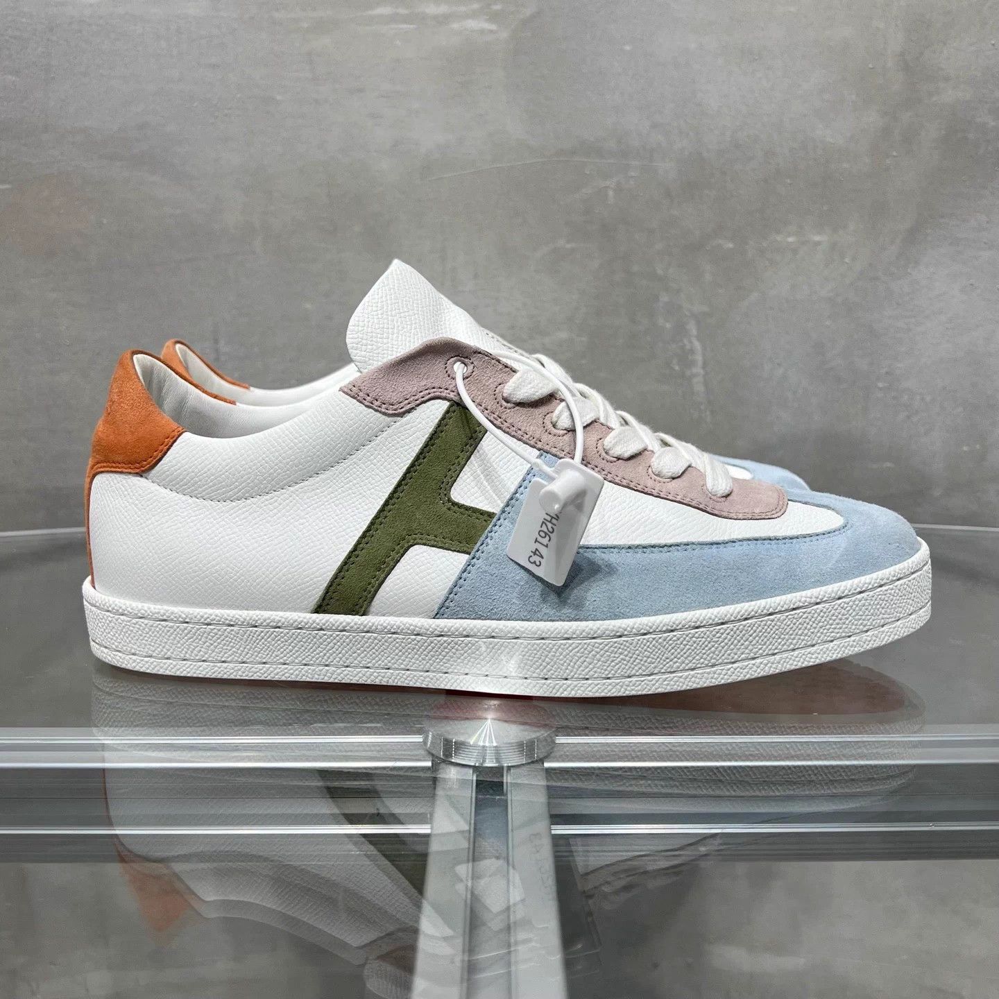 Hermes Hermes Boomerang White Green Trainer 40 Original Box Size US 9.5 / IT 39.5 - 4 Thumbnail