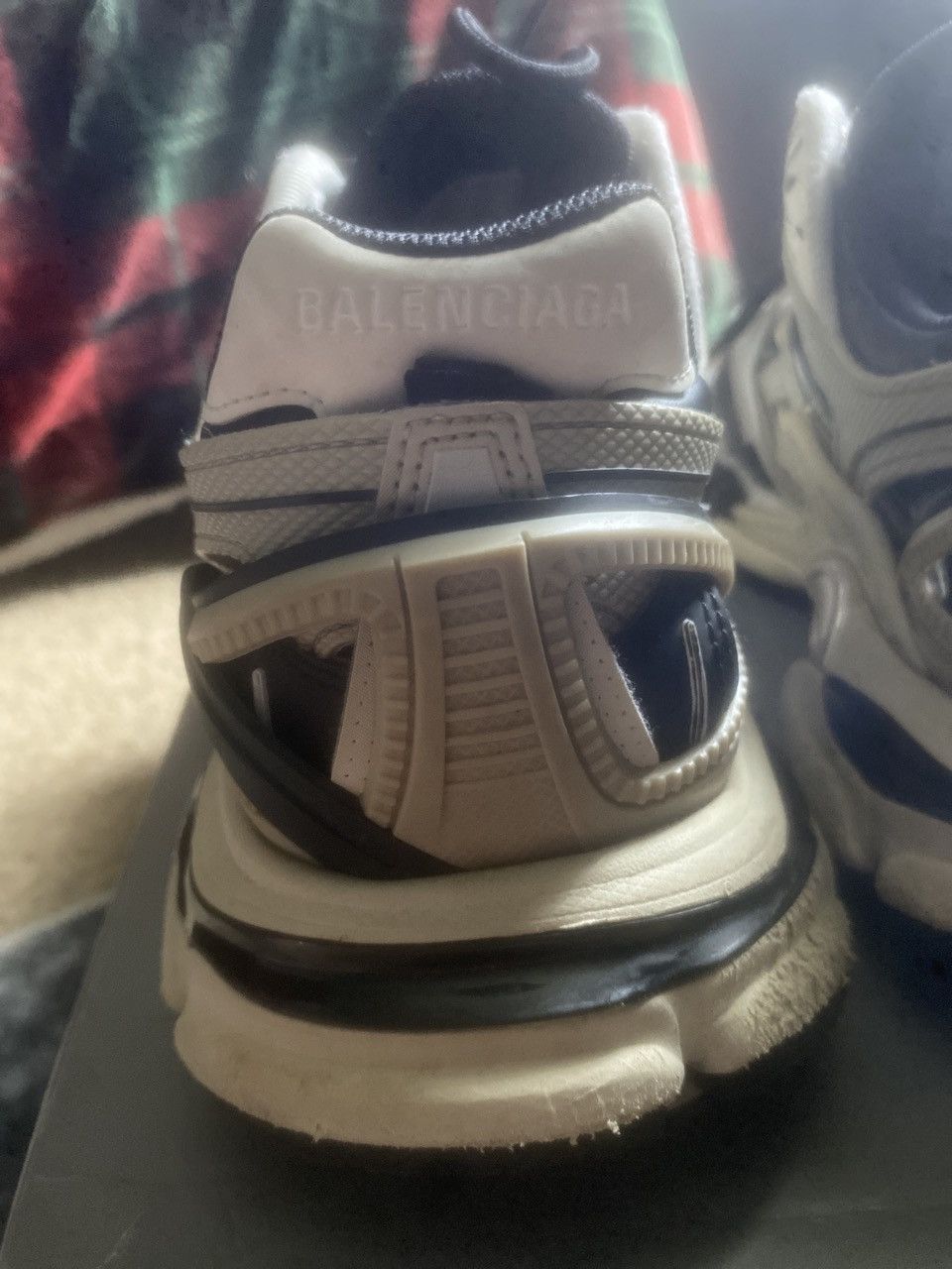 Balenciaga Balenciaga Tracks 2.0 Breige - Mens SZ 9 Size US 9 / EU 42 - 2 Thumbnail