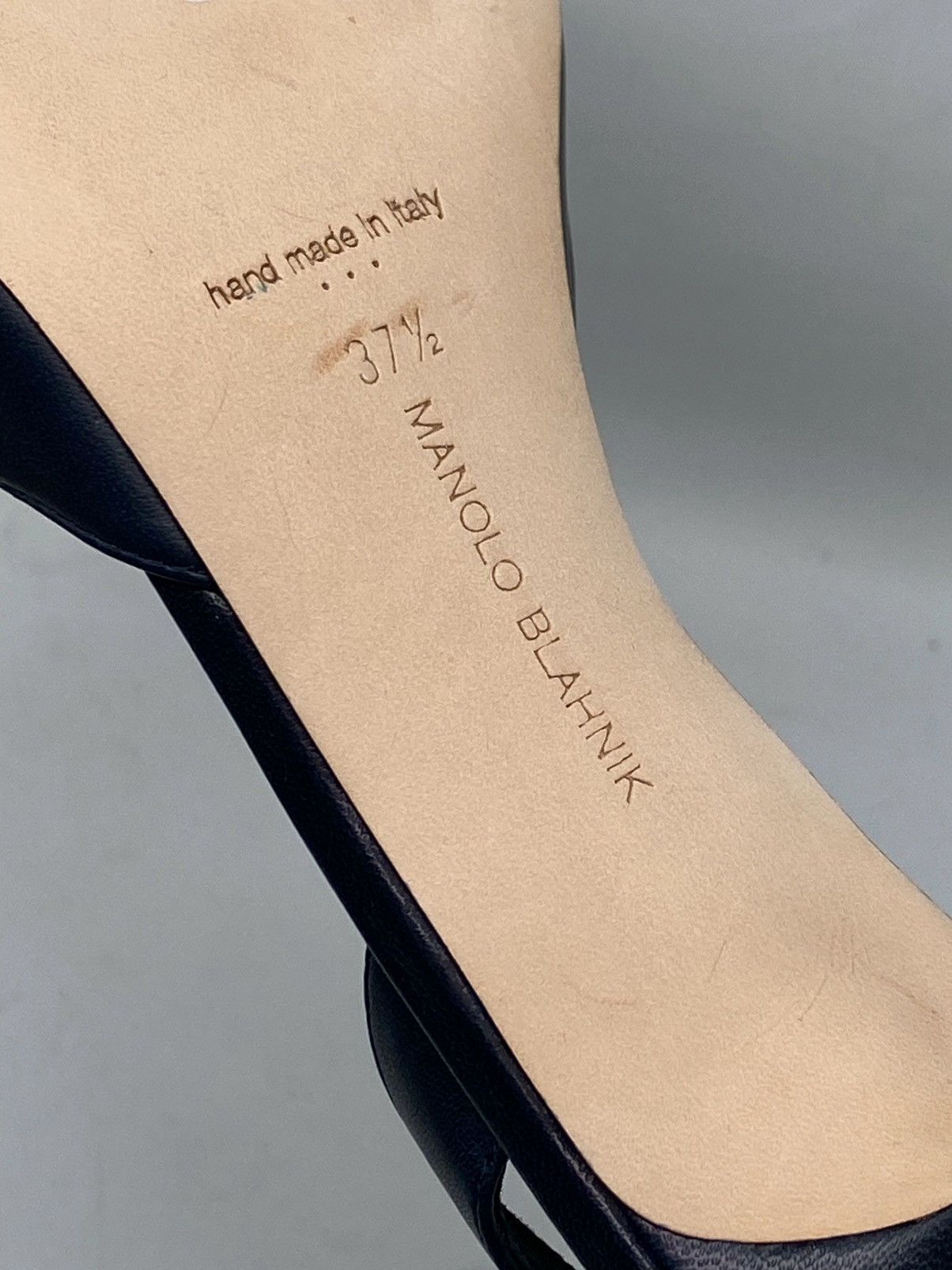 Manolo Blahnik Manolo Blahnik 50MM Leather Slingback Pumps size 37.5 Size US 7.5 / IT 37.5 - 12 Thumbnail
