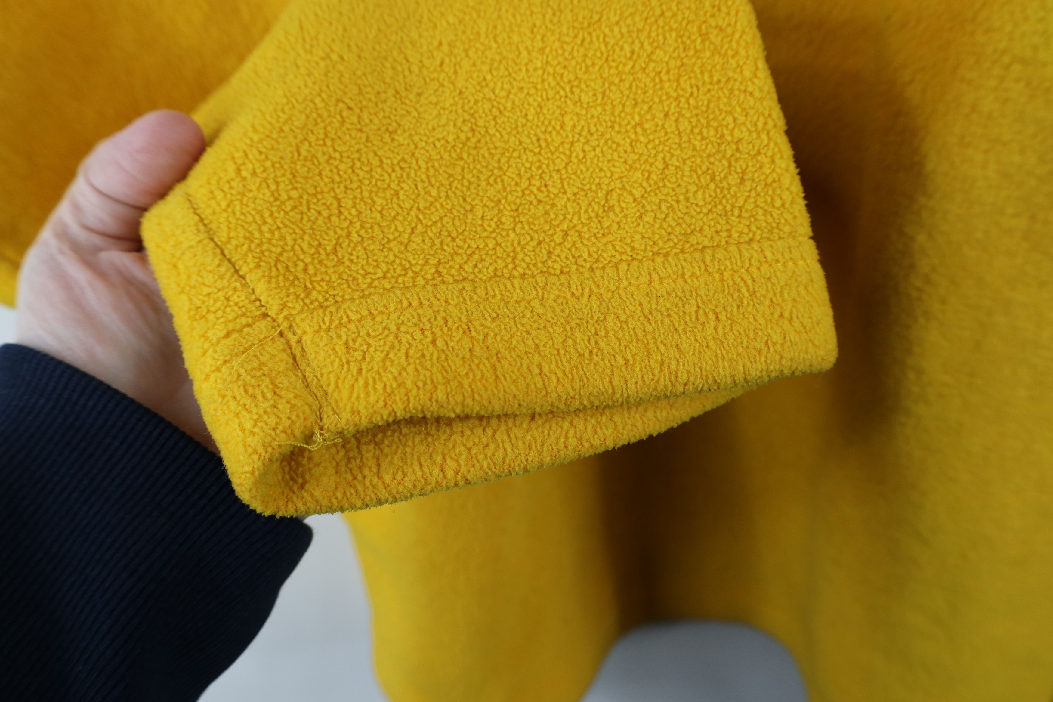 Gap × Vintage Vintage Y2K 2000 Gap Heavy Fleece V-Neck Sweater Yellow Size US L / EU 52-54 / 3 - 5 Thumbnail