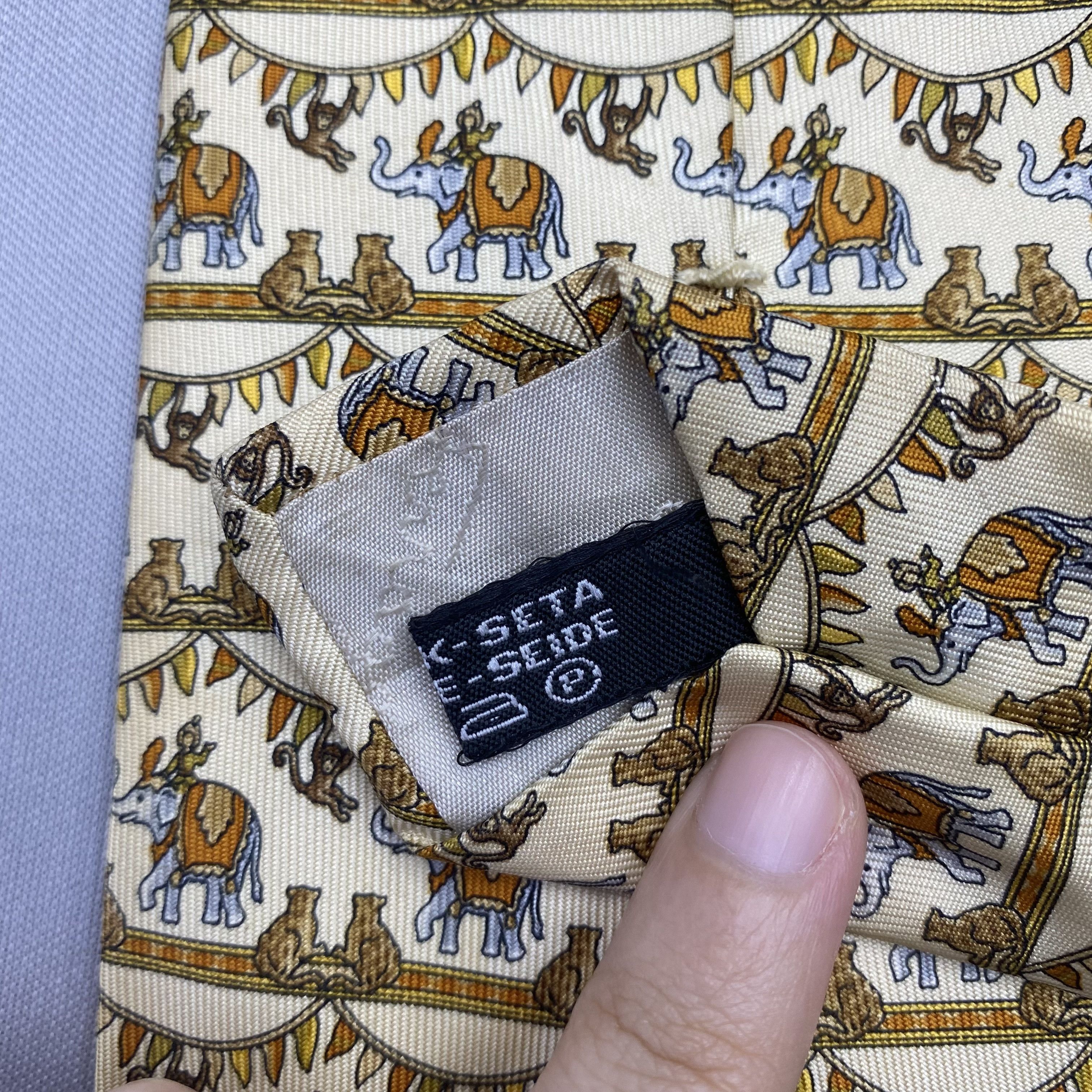 Salvatore Ferragamo Vintage Salvatore Ferragamo SILK Necktie Cravate Pure Silk Size ONE SIZE - 9 Thumbnail