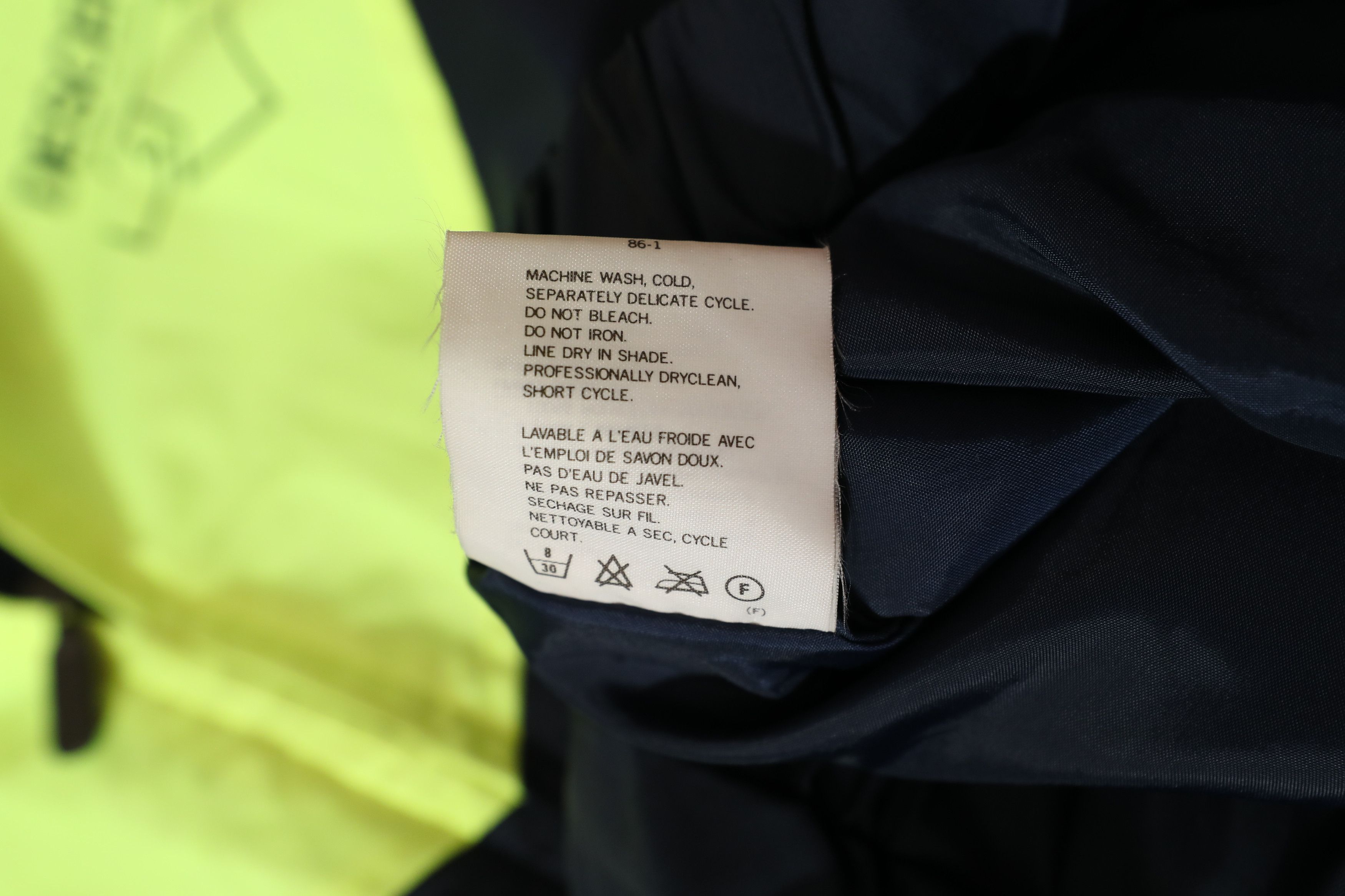 Descente Descente Zip-Up Windbreaker (XL) Size US XL / EU 56 / 4 - 14 Thumbnail
