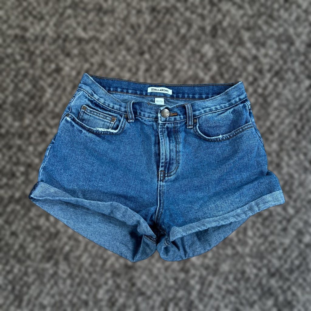 Billabong Billabong Women's Denim Cuffed High Waisted Shorts Size 28 Straight Leg Casual Blue 5-Pocket Womens Button Logo Vintage: No Size 29" - 1 Thumbnail