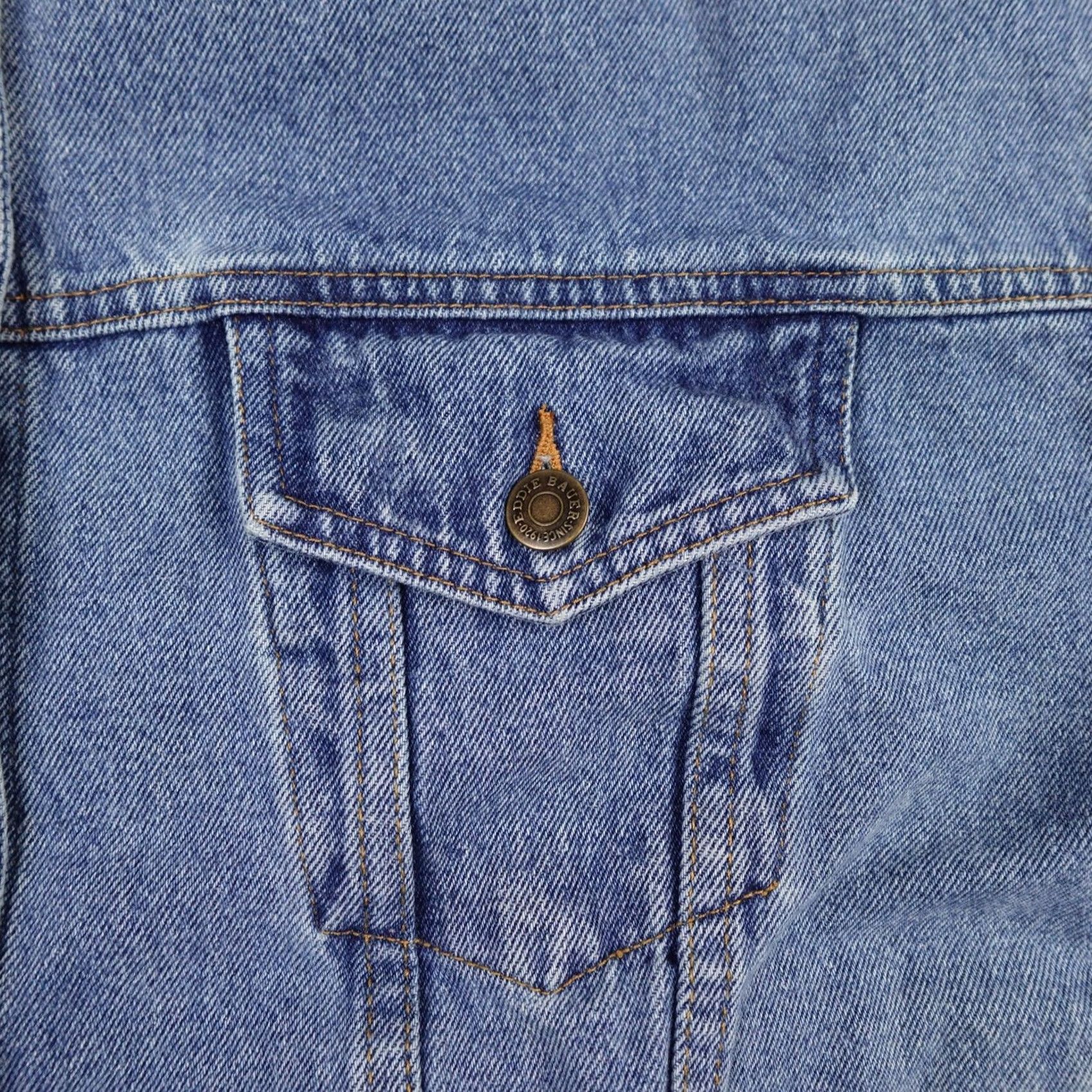 Eddie Bauer VINTAGE Eddie Bauer Jacket Womens XL Blue Denim Jean Trucker Button Up Classic Jacket Size 40" / US 18 - 6 Thumbnail