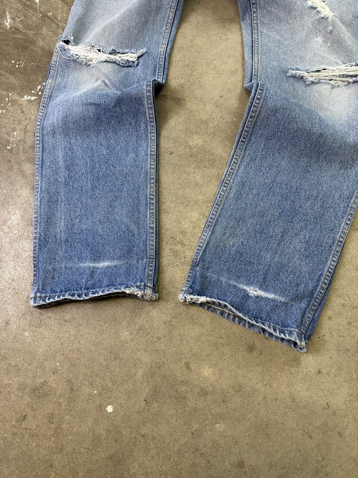 Lee × Vintage 80s Vintage Lee Distressed Light Wash Denim 34" Size US 34 / EU 50 - 5 Thumbnail