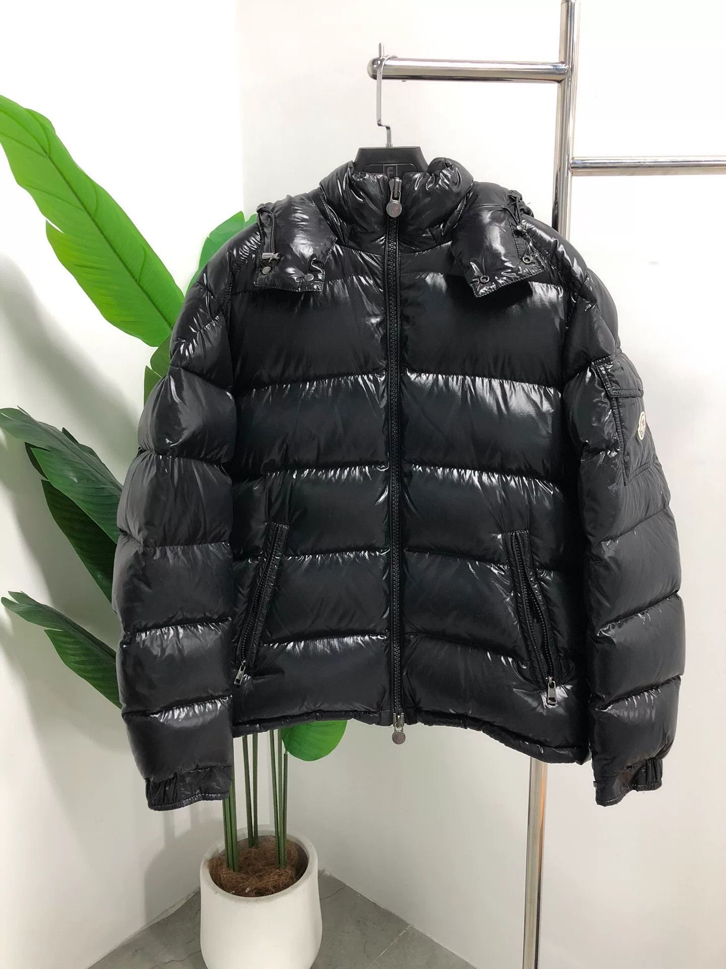 Moncler moncler maya detachable hood down jacket Size US M / EU 48-50 / 2 - 1 Thumbnail