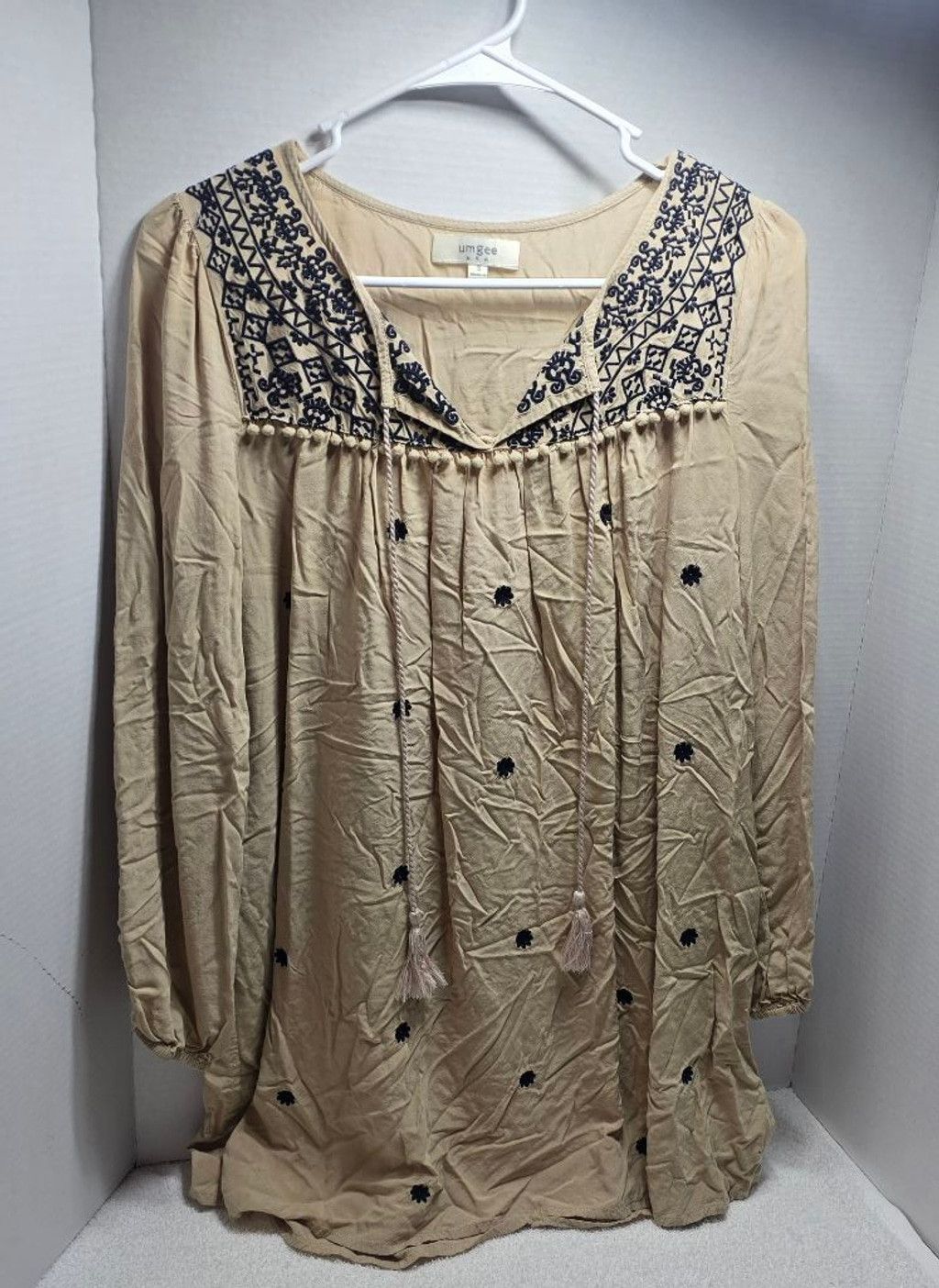 The Unbranded Brand Women's Umgee Tunic Top S Beige Navy Embroidered Size S / US 4 / IT 40 - 1 Thumbnail